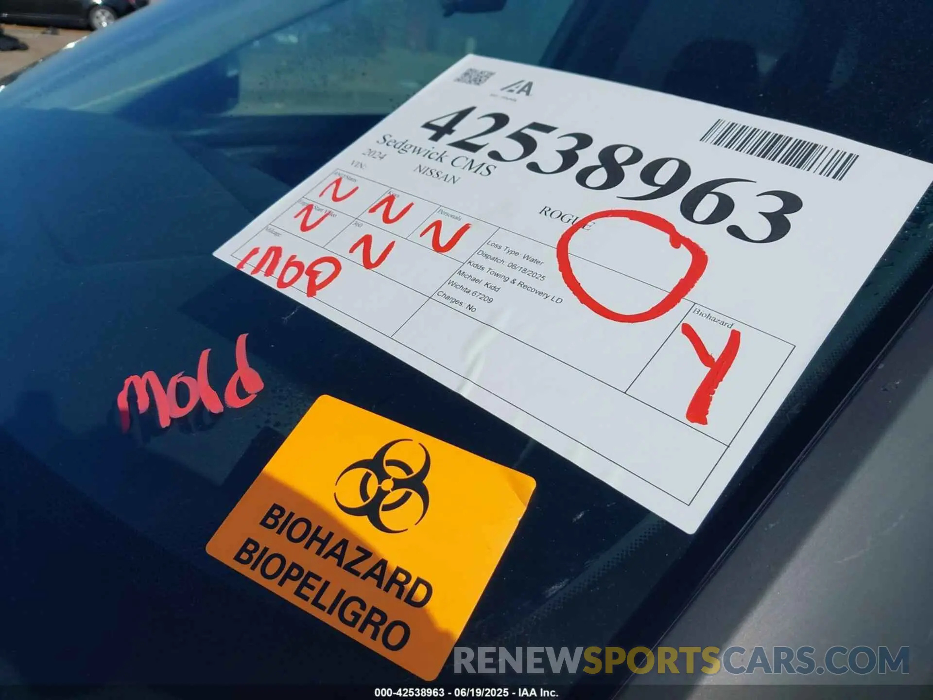 7 Photograph of a damaged car 5N1BT3ABXRC676870 NISSAN ROGUE 2024