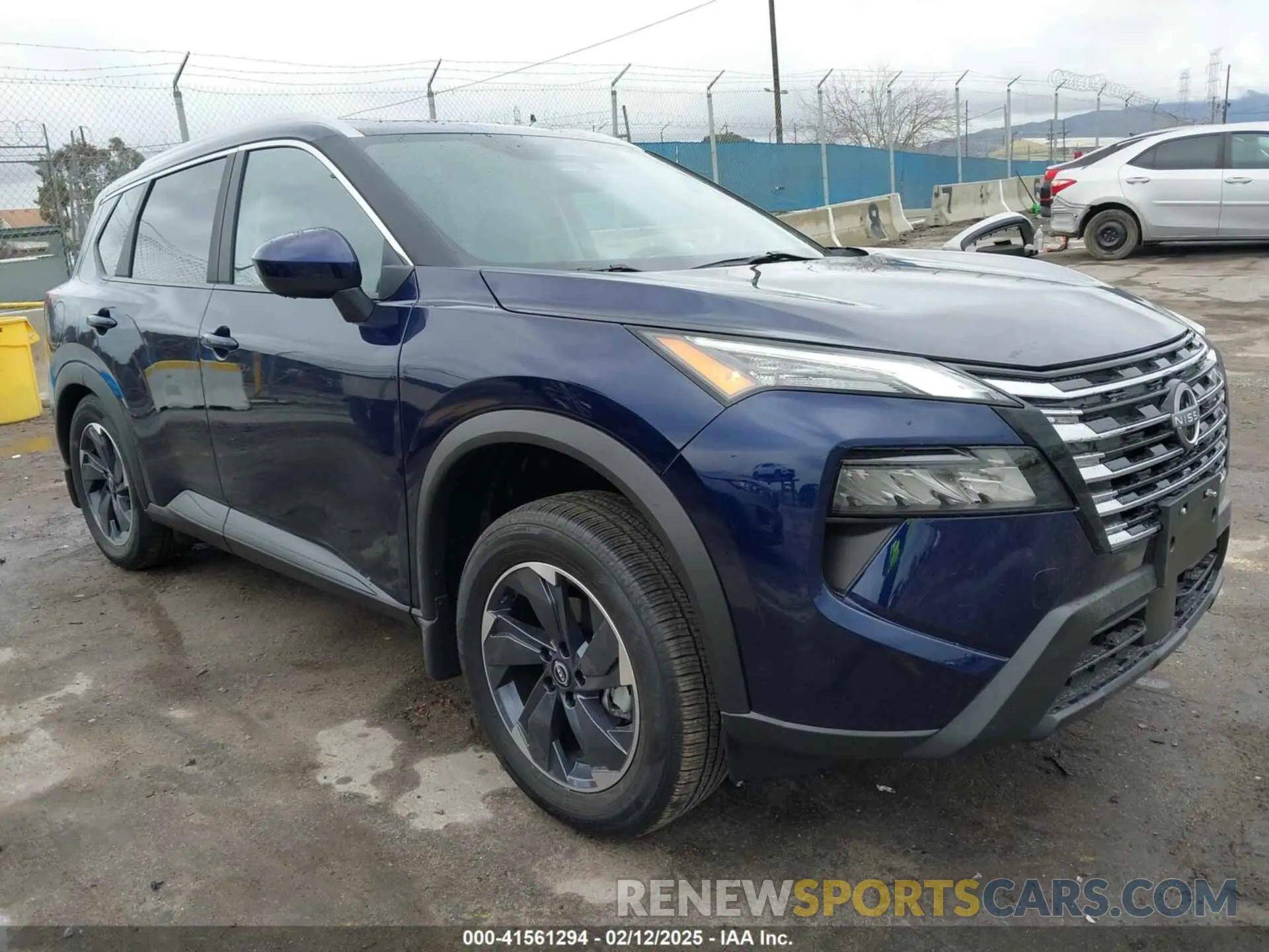 1 Photograph of a damaged car 5N1BT3BA2RC739207 NISSAN ROGUE 2024