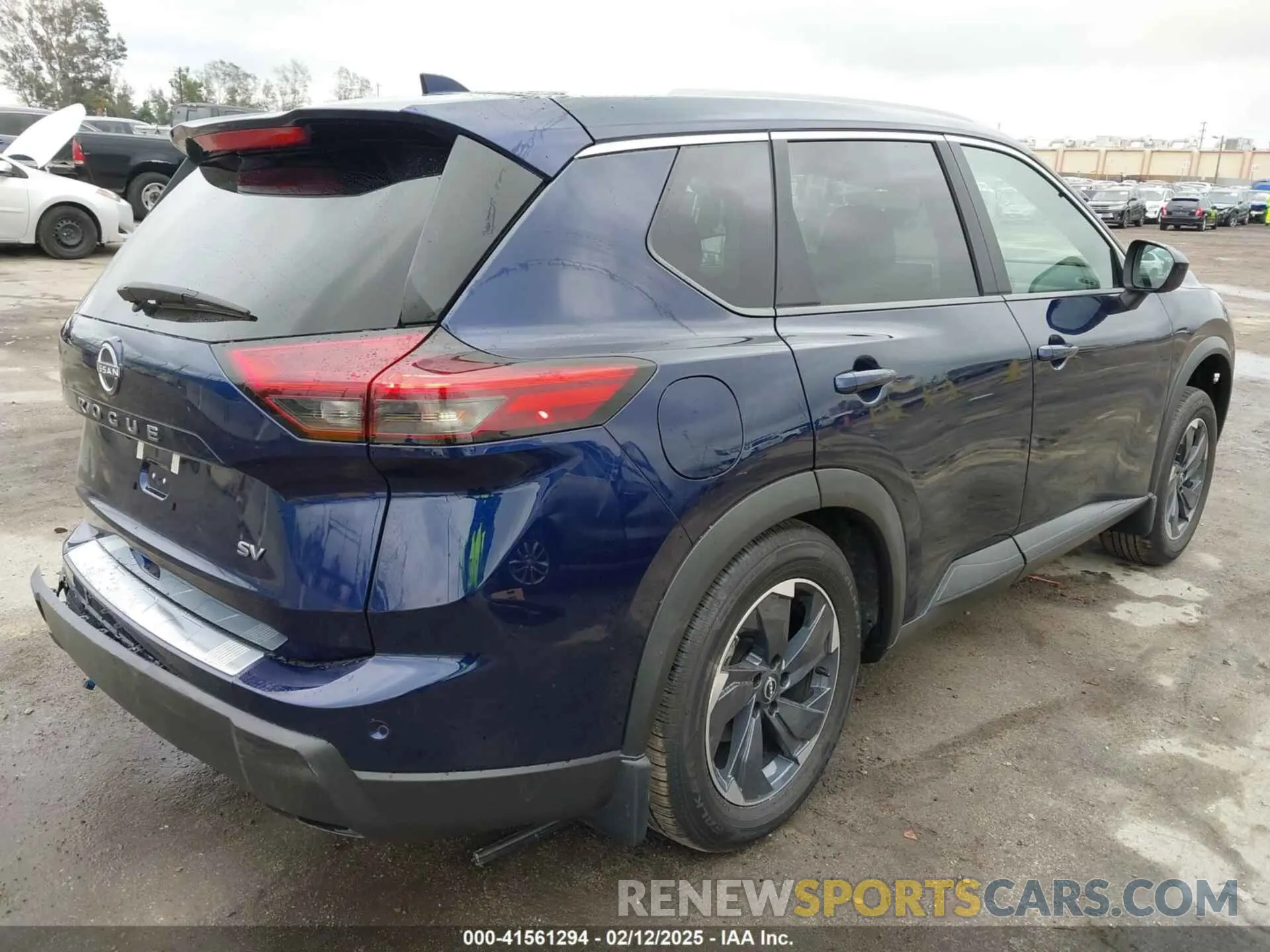 4 Photograph of a damaged car 5N1BT3BA2RC739207 NISSAN ROGUE 2024