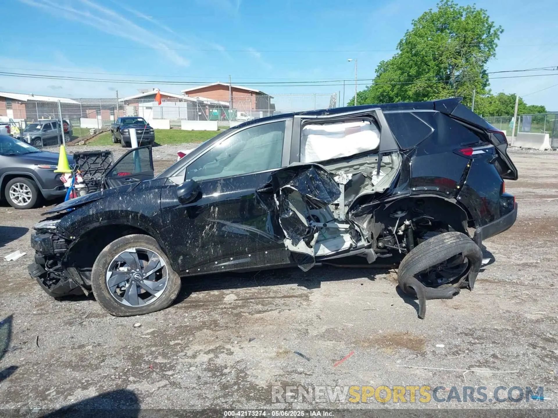 14 Фотография поврежденного автомобиля 5N1BT3BA2RC741622 NISSAN ROGUE 2024