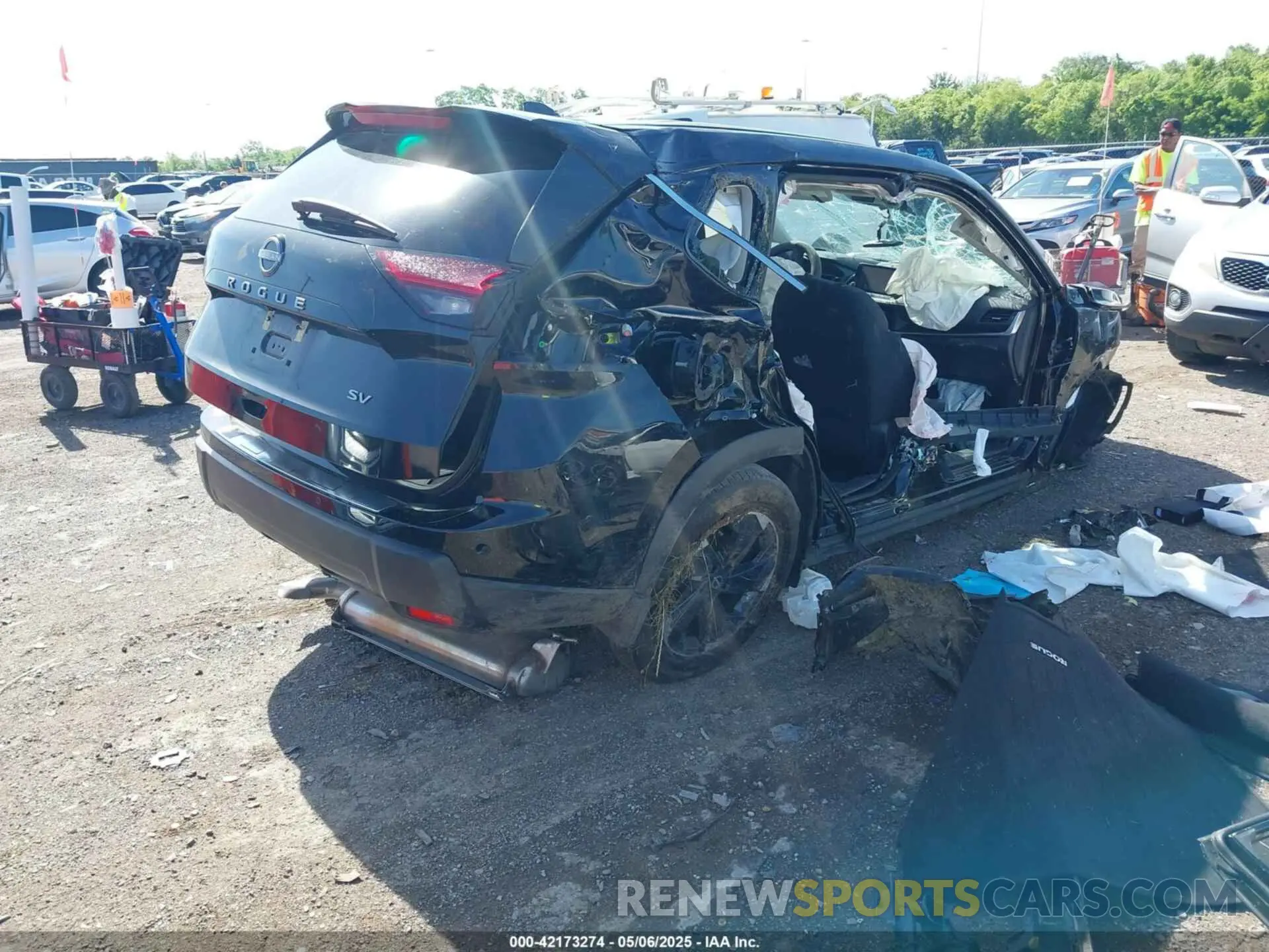 4 Фотография поврежденного автомобиля 5N1BT3BA2RC741622 NISSAN ROGUE 2024