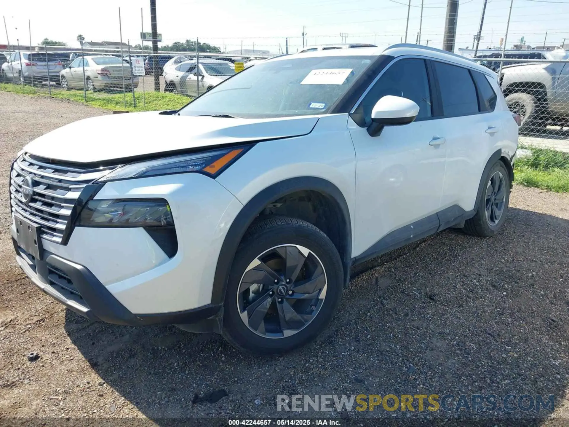 2 Photograph of a damaged car 5N1BT3BA2RC754709 NISSAN ROGUE 2024