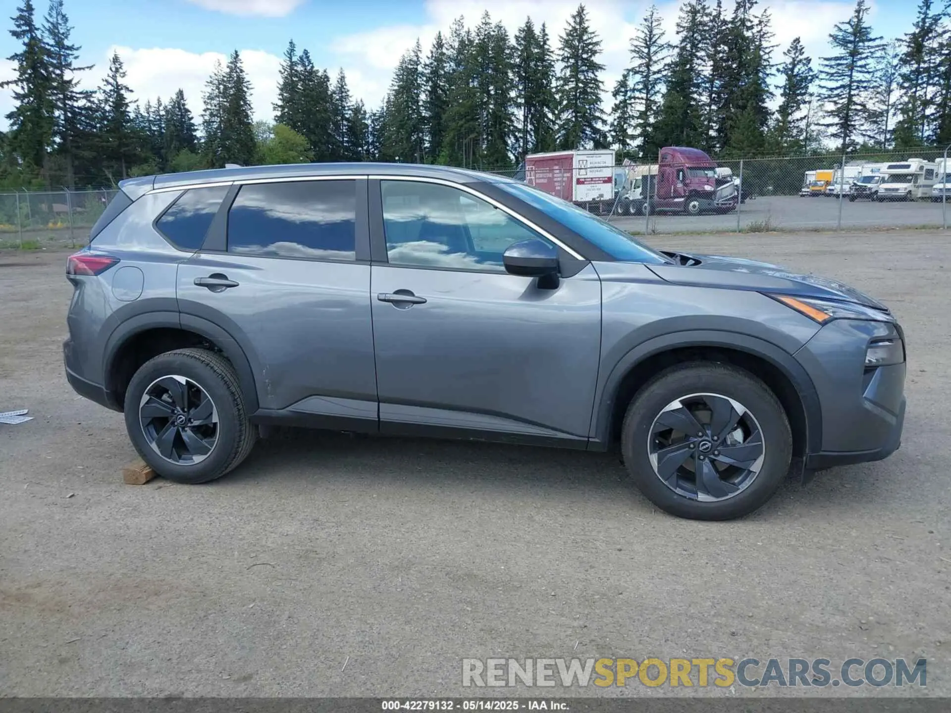 13 Photograph of a damaged car 5N1BT3BA3RC672598 NISSAN ROGUE 2024