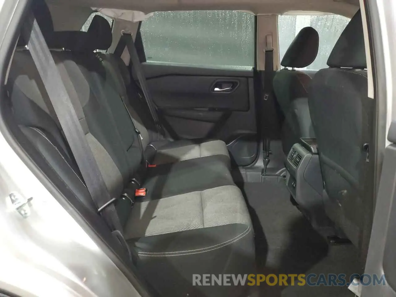 11 Photograph of a damaged car 5N1BT3BA3RC680104 NISSAN ROGUE 2024