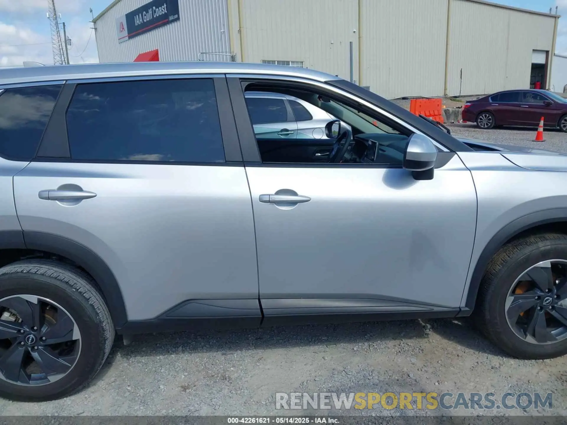 13 Фотография поврежденного автомобиля 5N1BT3BA3RC711402 NISSAN ROGUE 2024