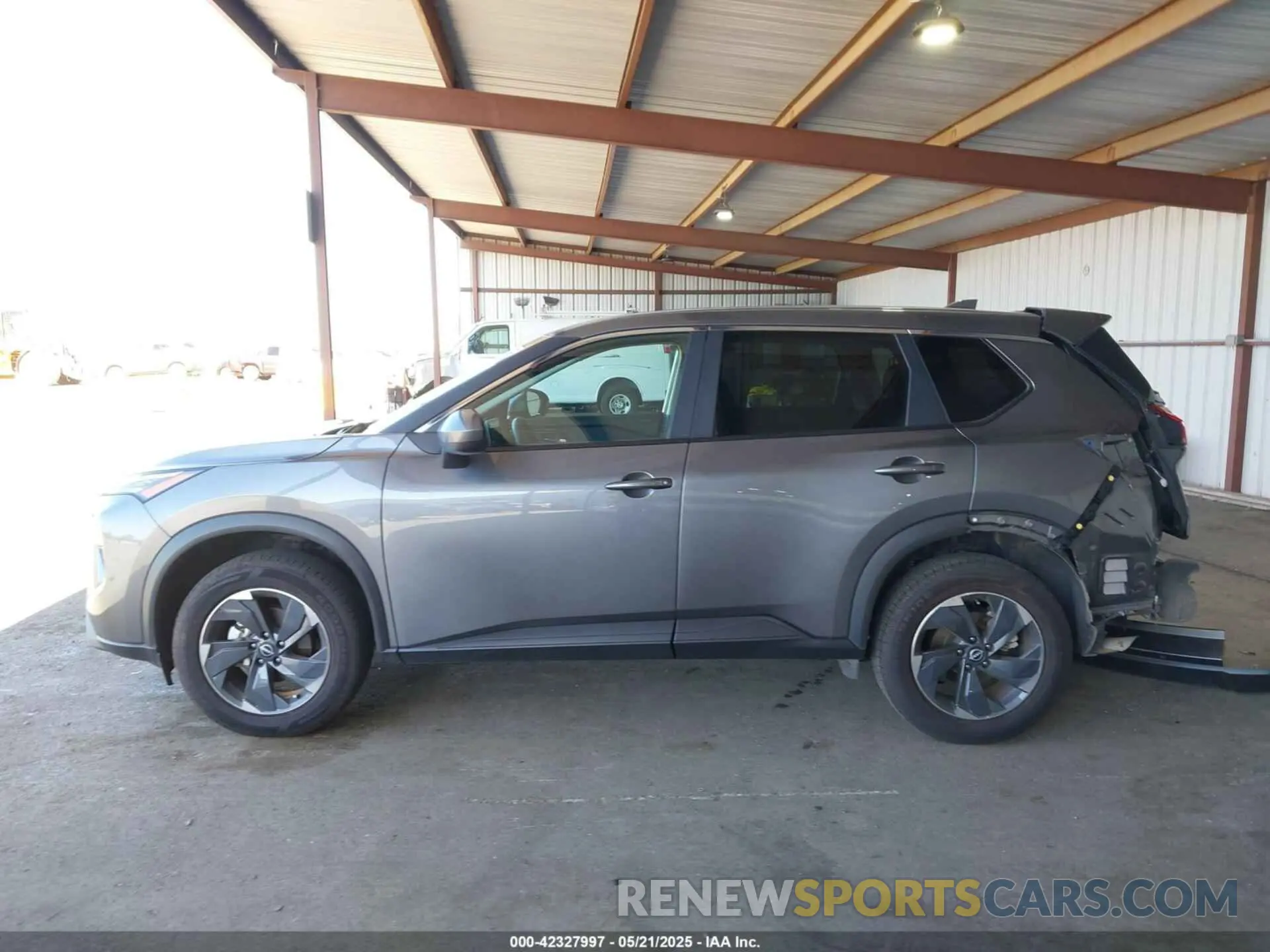 15 Photograph of a damaged car 5N1BT3BA5RC683943 NISSAN ROGUE 2024