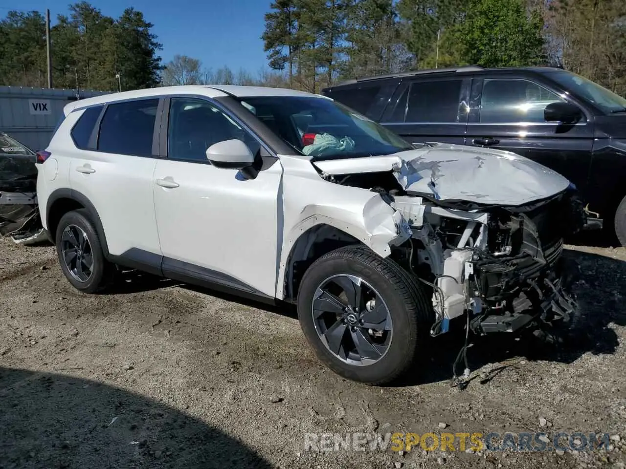 4 Photograph of a damaged car 5N1BT3BA5RC699978 NISSAN ROGUE 2024