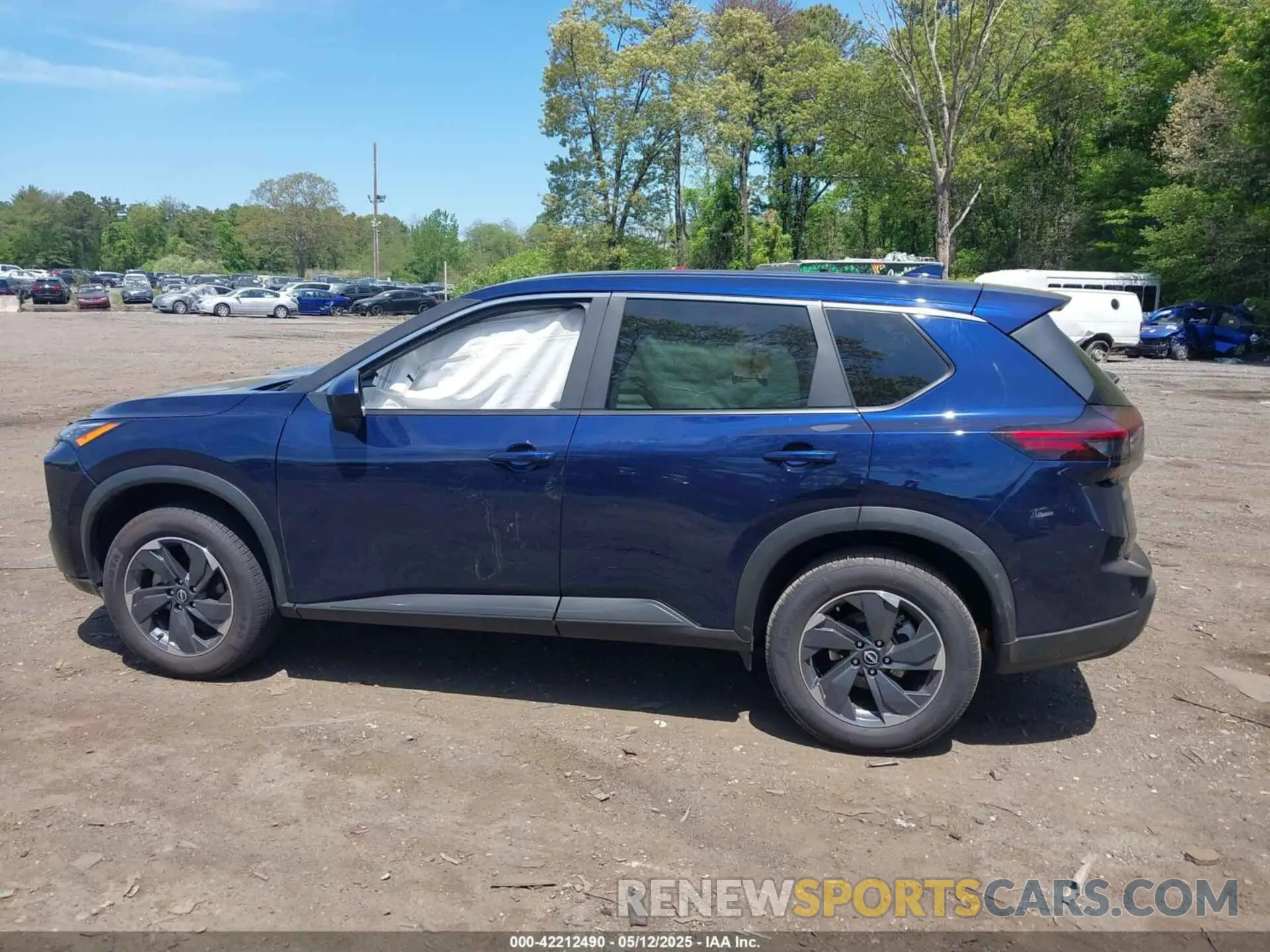 14 Photograph of a damaged car 5N1BT3BA6RC683868 NISSAN ROGUE 2024
