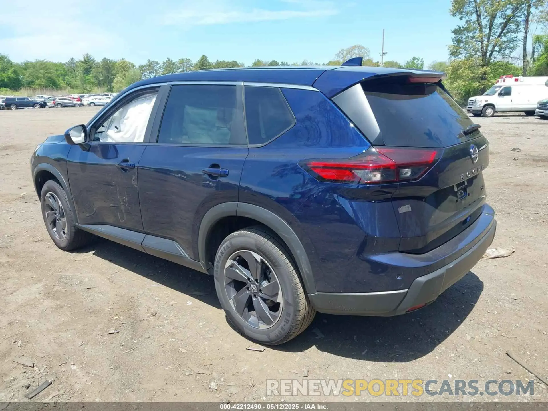 3 Photograph of a damaged car 5N1BT3BA6RC683868 NISSAN ROGUE 2024