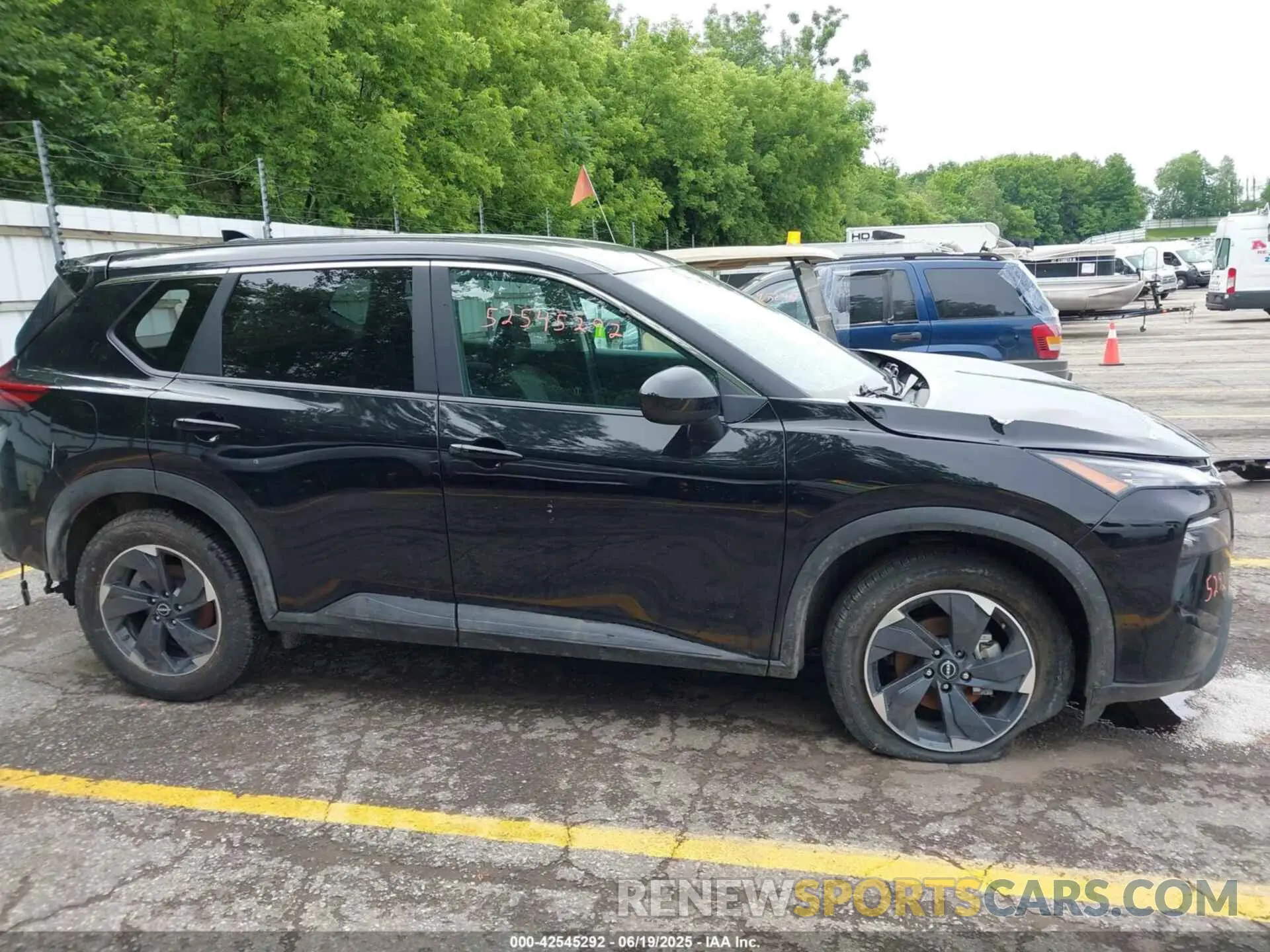 13 Photograph of a damaged car 5N1BT3BA6RC689265 NISSAN ROGUE 2024