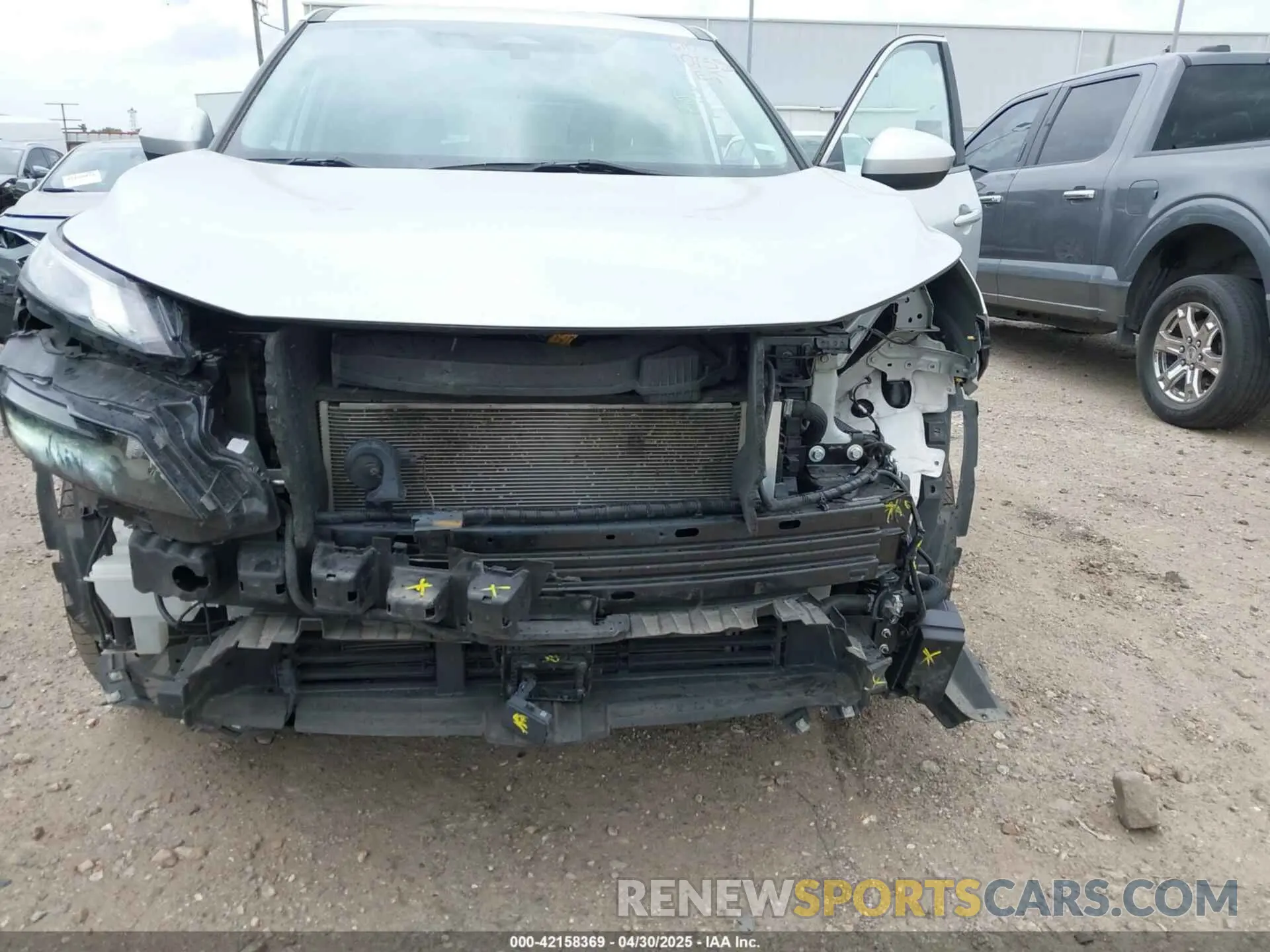 6 Photograph of a damaged car 5N1BT3BA7RC677593 NISSAN ROGUE 2024
