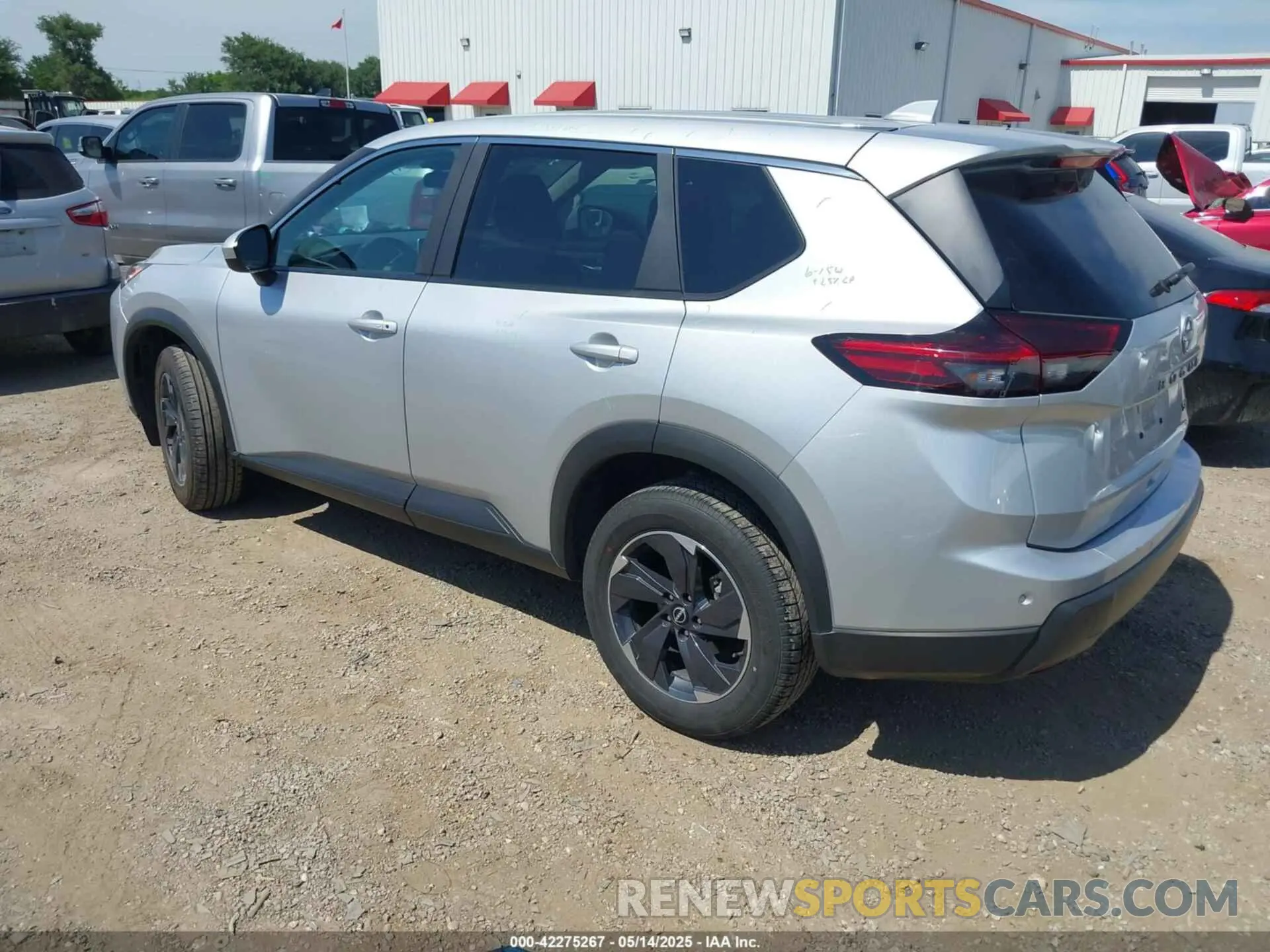 3 Фотография поврежденного автомобиля 5N1BT3BA7RC681000 NISSAN ROGUE 2024