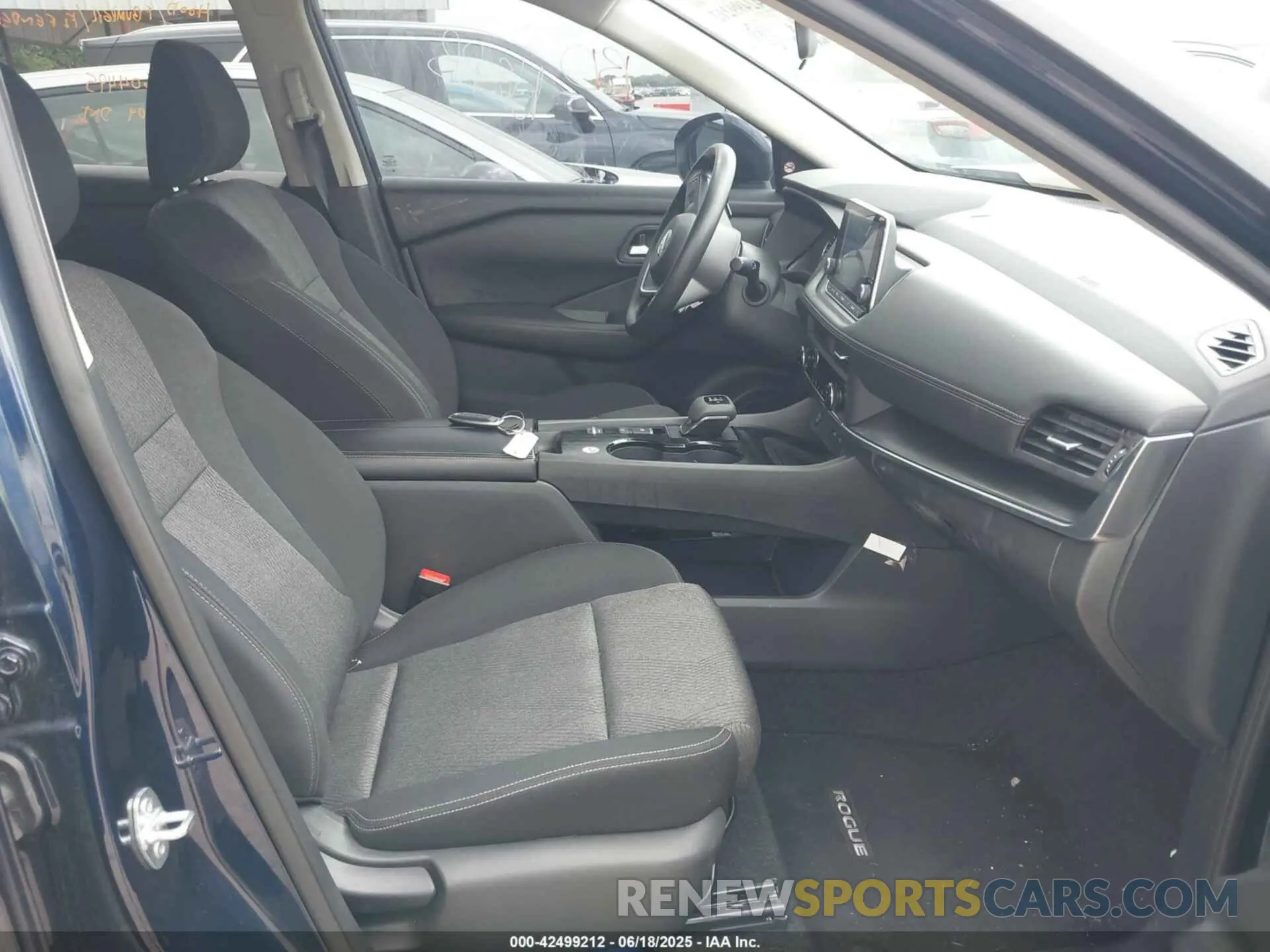 5 Photograph of a damaged car 5N1BT3BA7RC706445 NISSAN ROGUE 2024