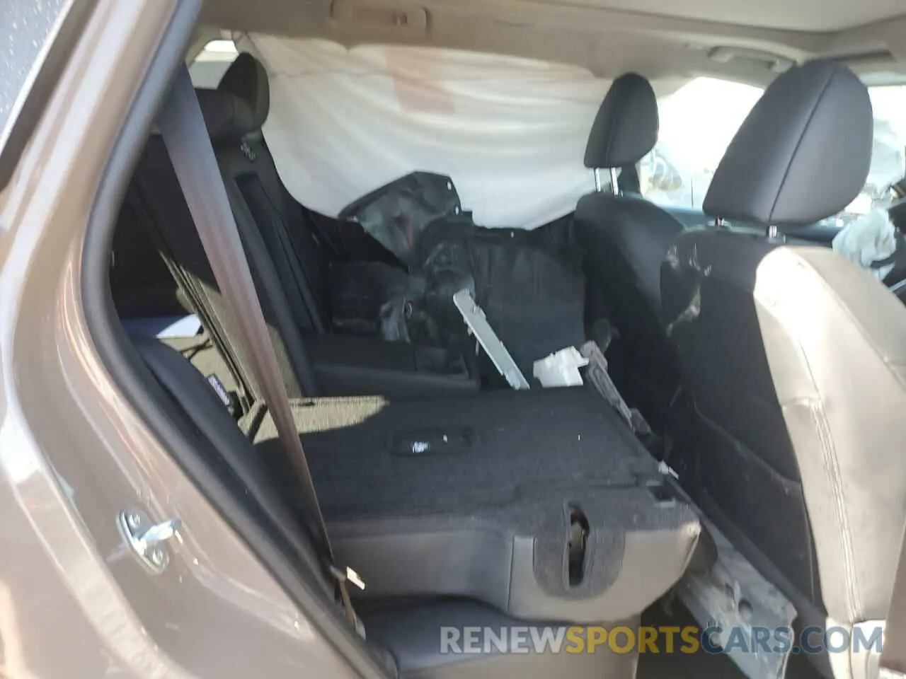11 Photograph of a damaged car 5N1BT3BA8RC711007 NISSAN ROGUE 2024