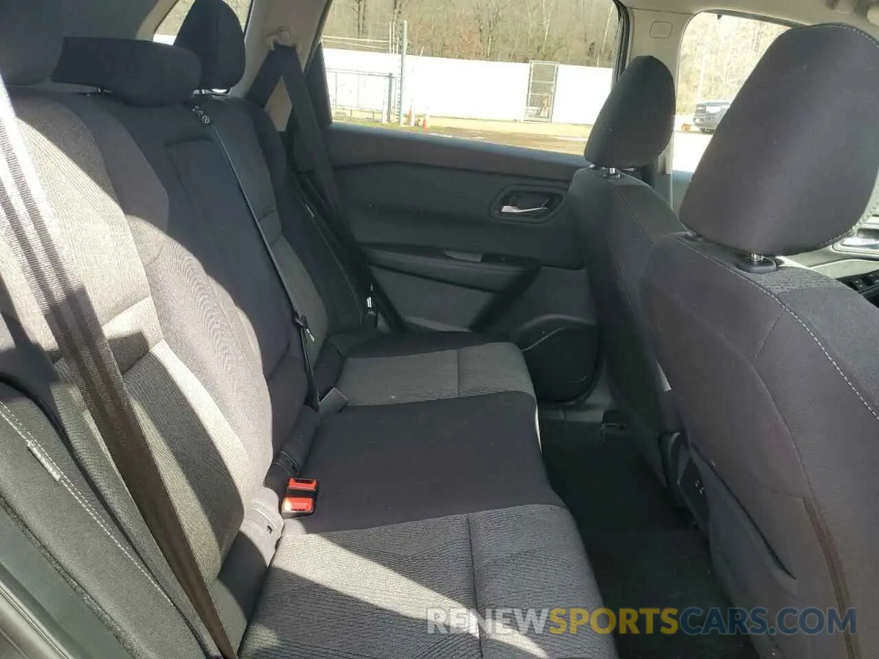 10 Photograph of a damaged car 5N1BT3BA9RC673447 NISSAN ROGUE 2024