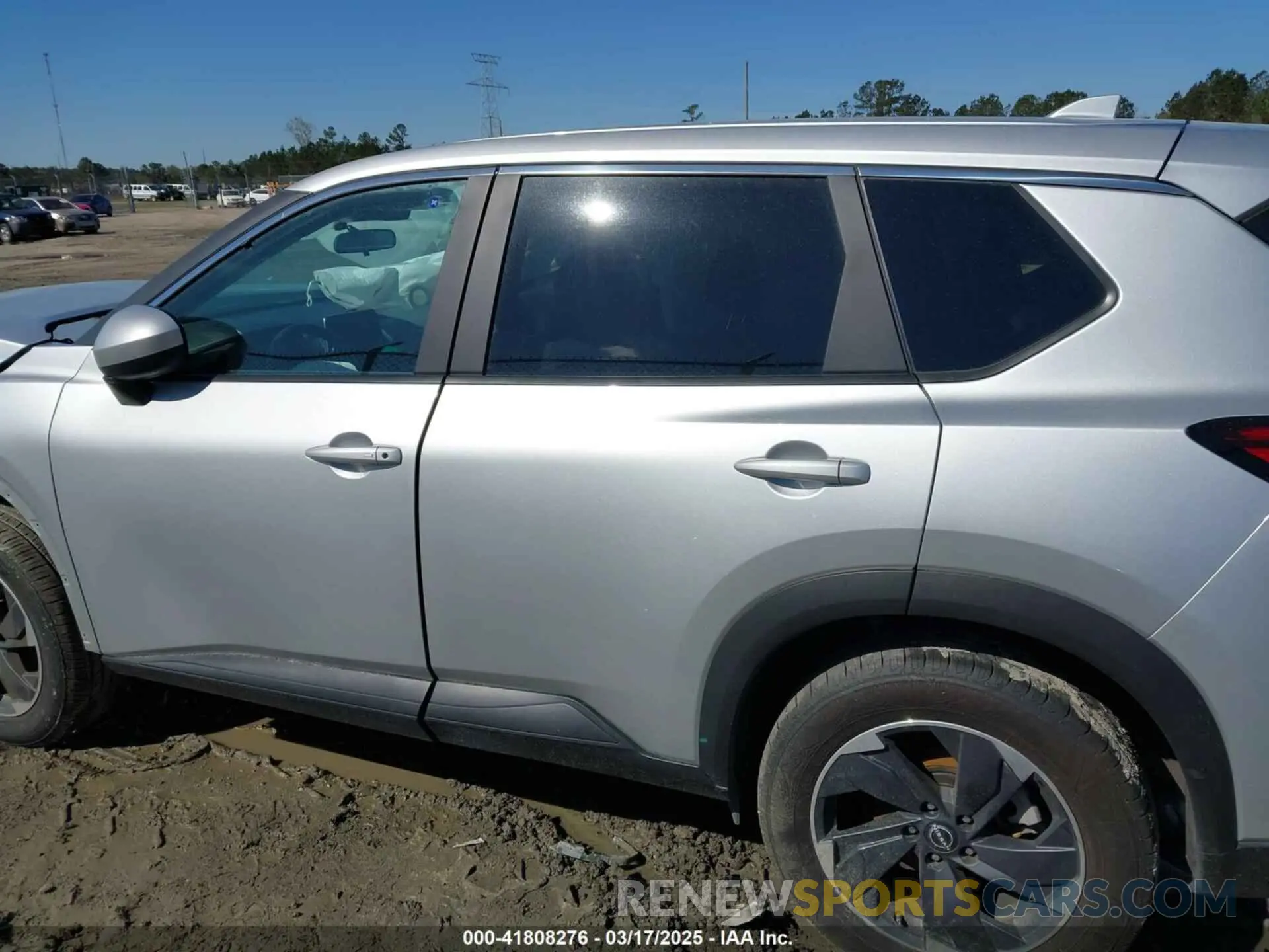 14 Photograph of a damaged car 5N1BT3BA9RC692645 NISSAN ROGUE 2024