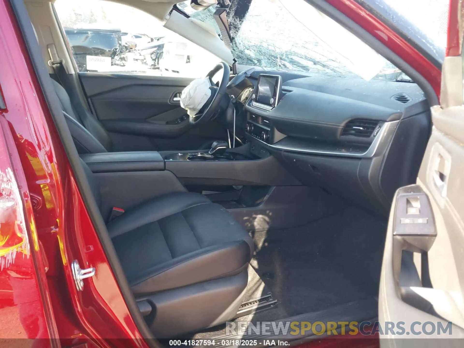 5 Photograph of a damaged car 5N1BT3BA9RC705037 NISSAN ROGUE 2024
