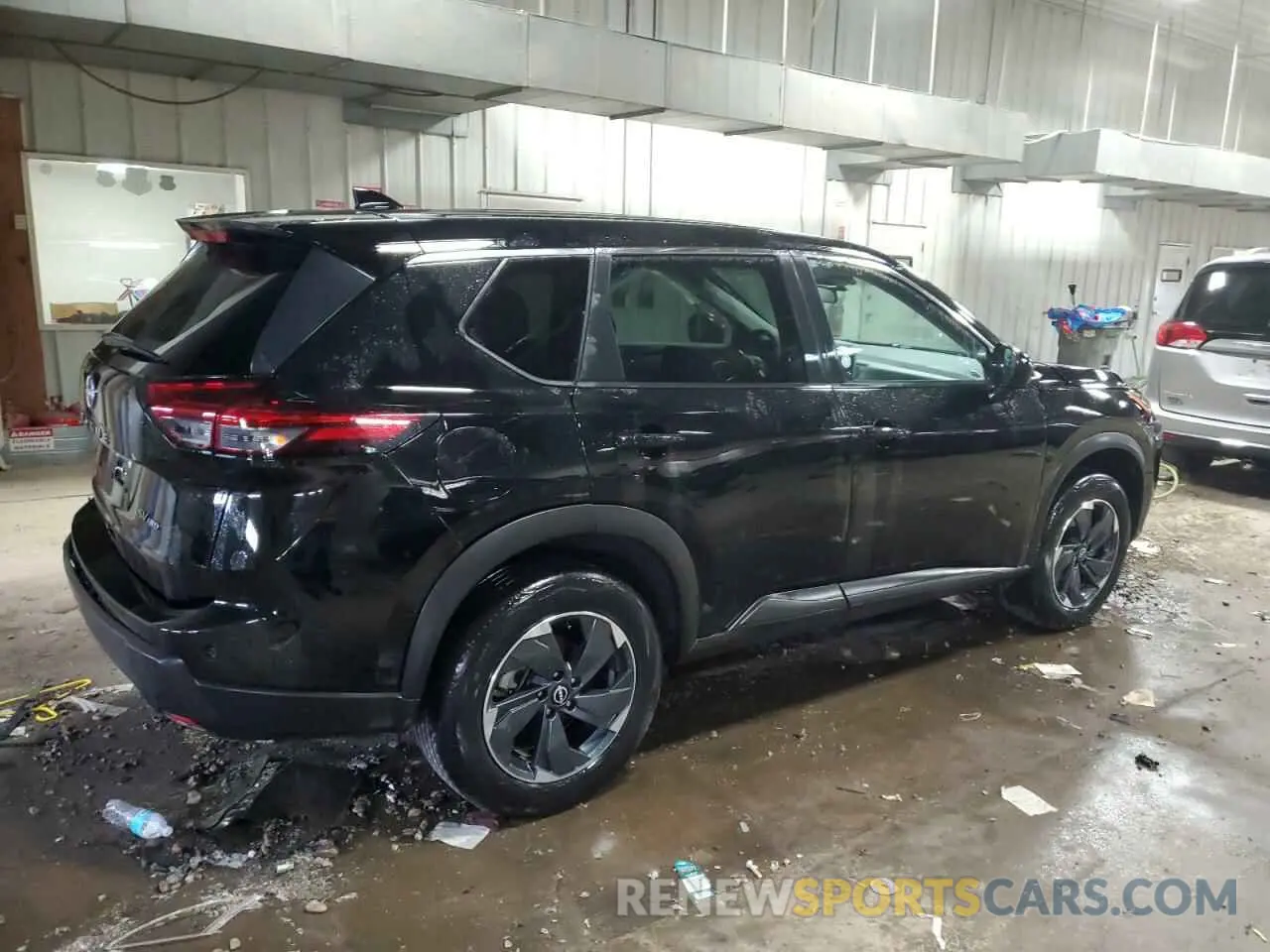 3 Фотография поврежденного автомобиля 5N1BT3BB0RC689545 NISSAN ROGUE 2024