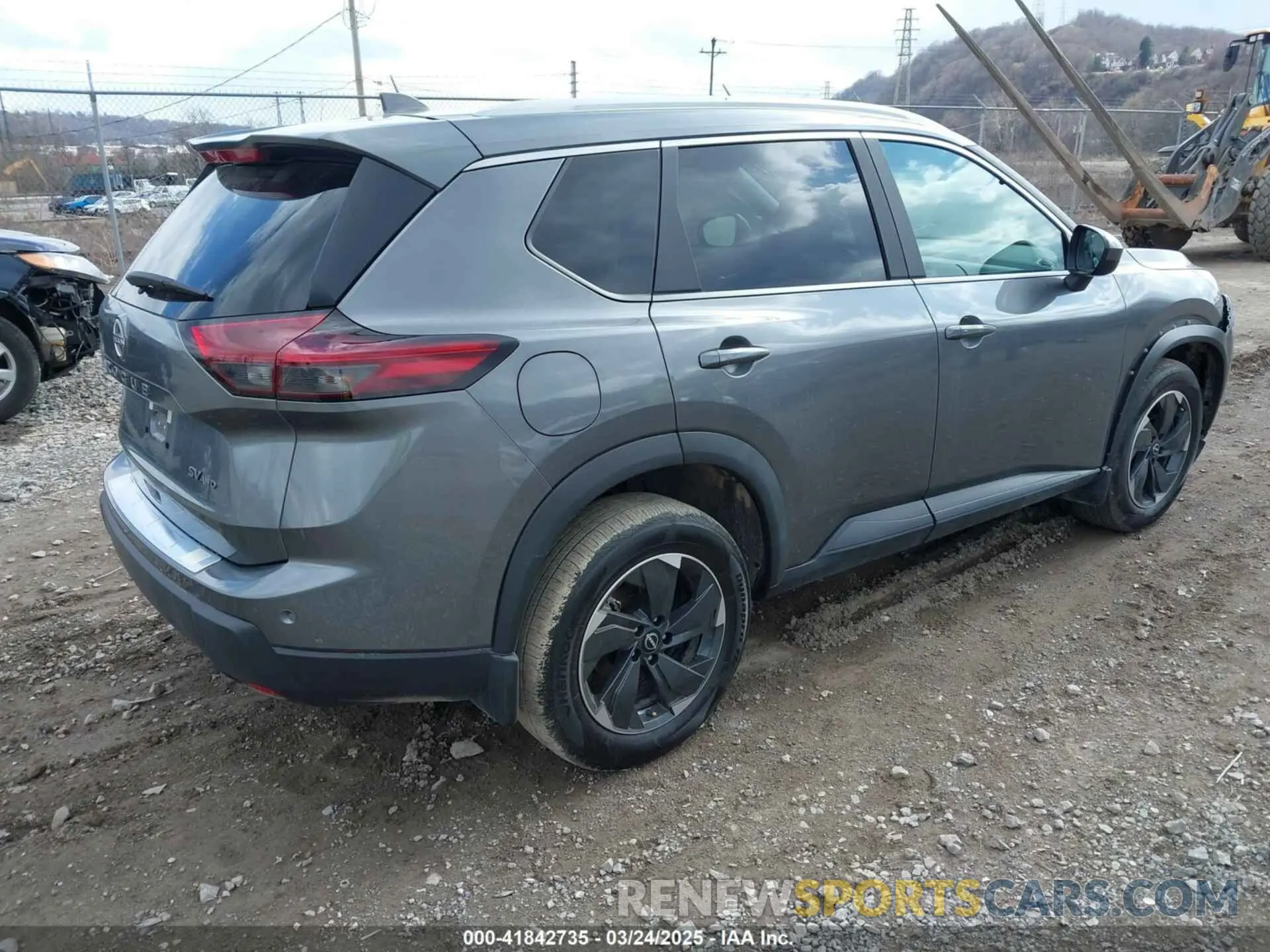 4 Photograph of a damaged car 5N1BT3BB2RC742066 NISSAN ROGUE 2024