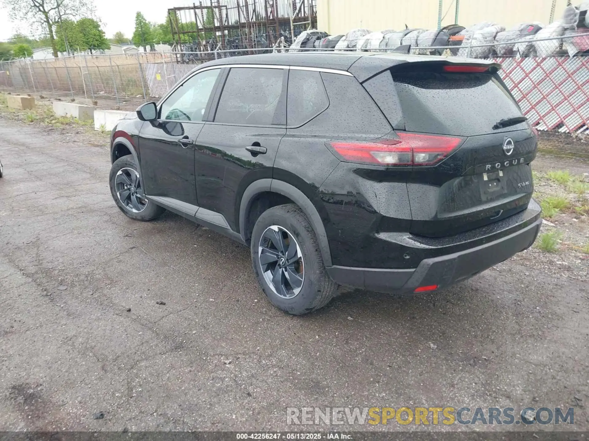 3 Фотография поврежденного автомобиля 5N1BT3BB4RC698605 NISSAN ROGUE 2024