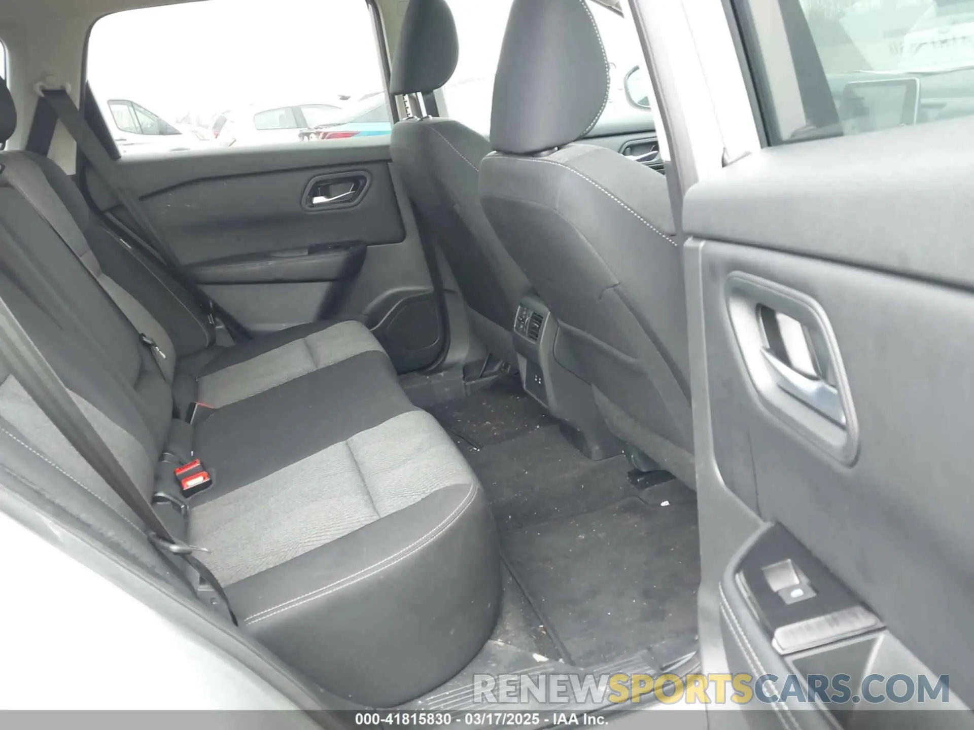 8 Photograph of a damaged car 5N1BT3BB5RC750601 NISSAN ROGUE 2024