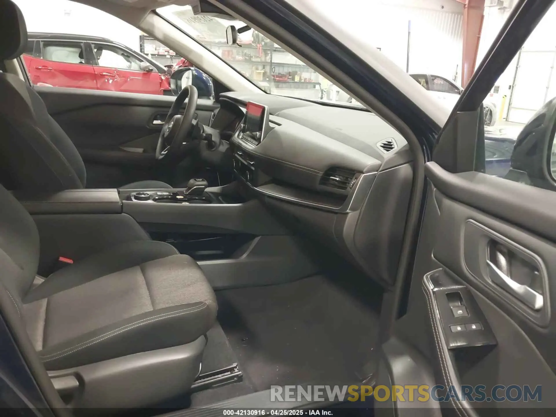 5 Photograph of a damaged car 5N1BT3BB9RC718802 NISSAN ROGUE 2024