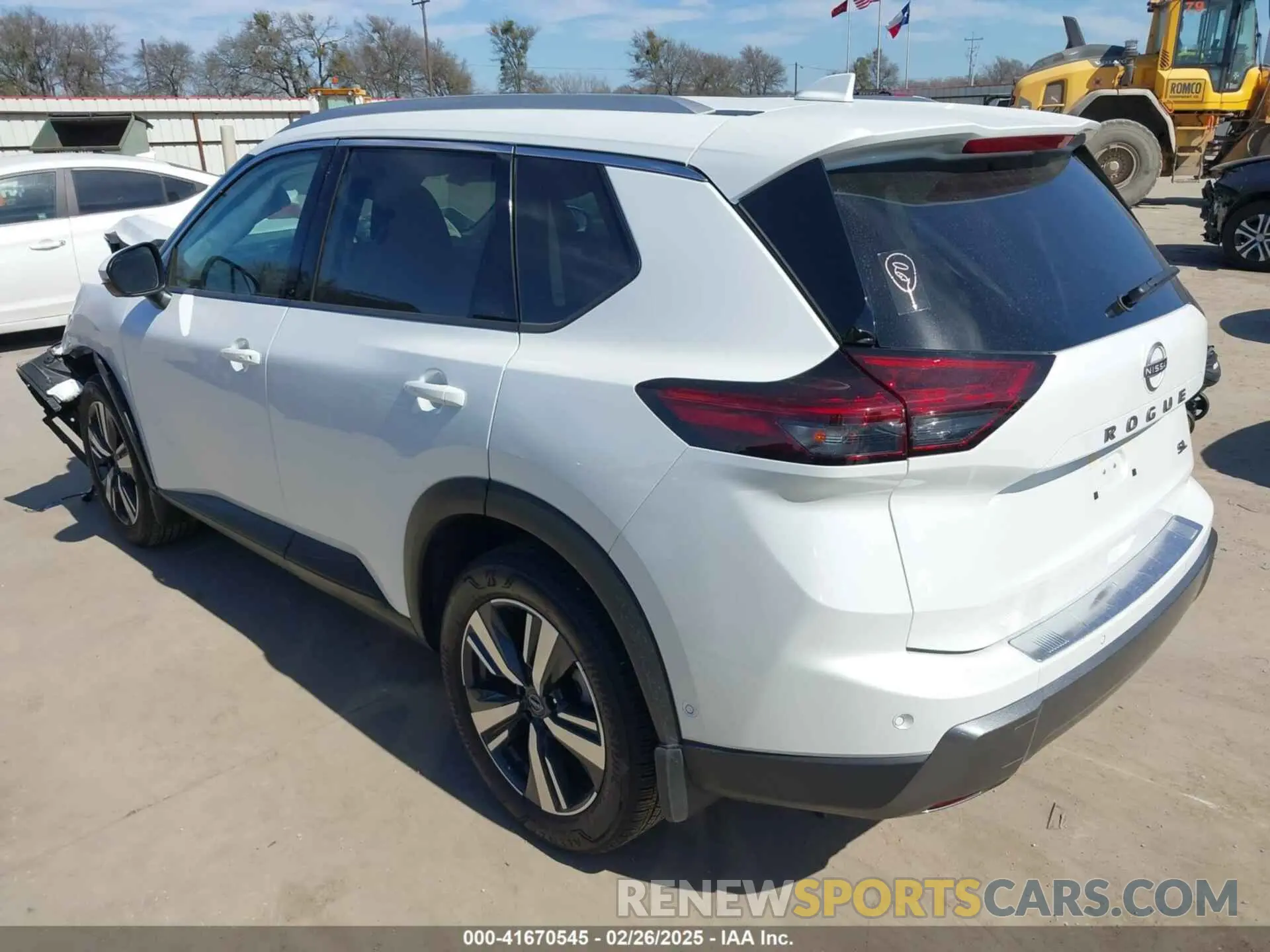 3 Photograph of a damaged car 5N1BT3CA2RC720705 NISSAN ROGUE 2024