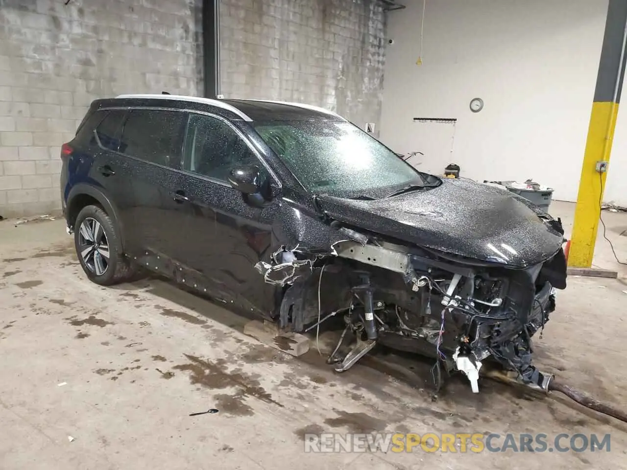 4 Photograph of a damaged car 5N1BT3CB0RC722722 NISSAN ROGUE 2024