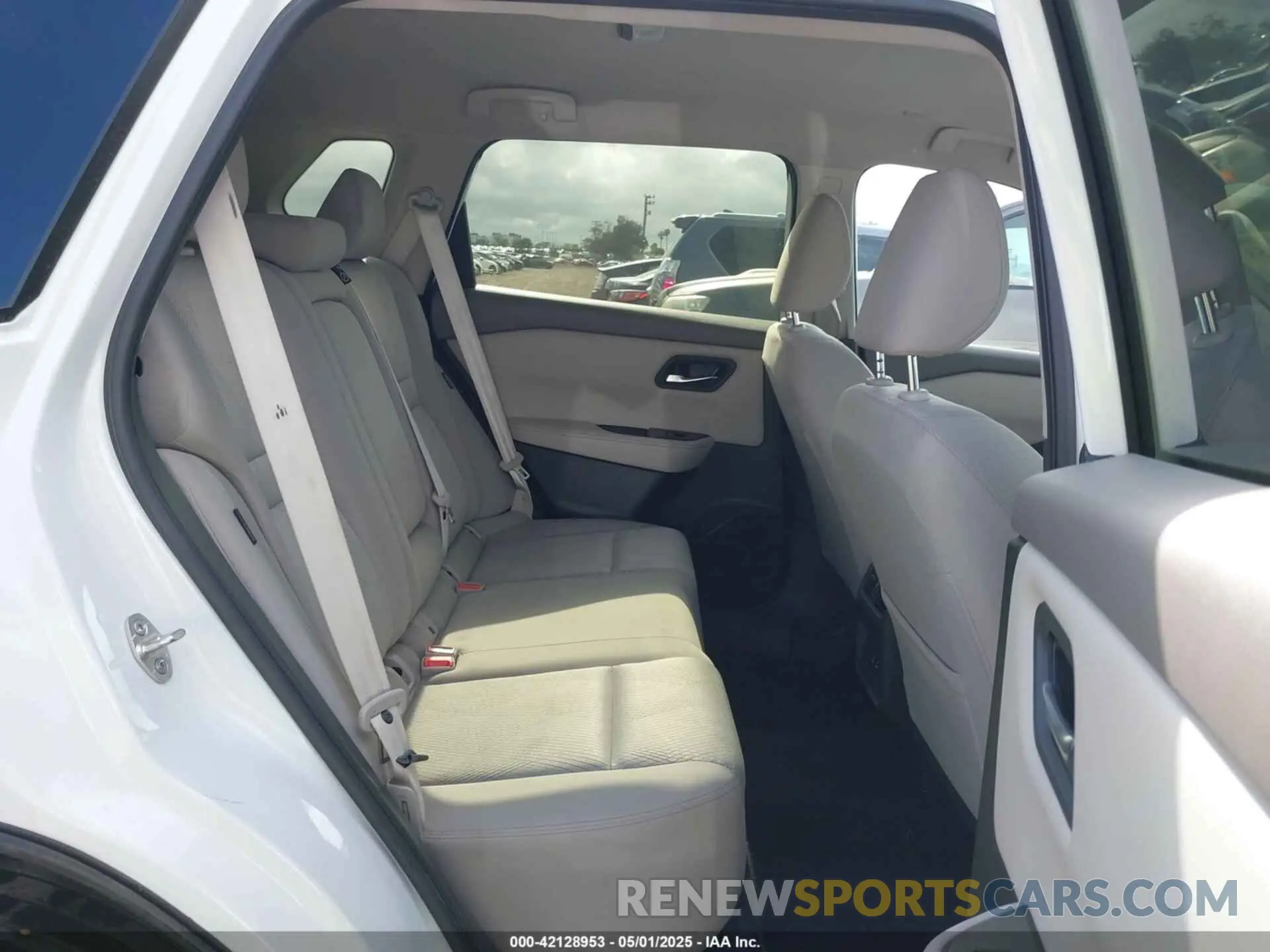 8 Photograph of a damaged car JN8BT3BA2RW355113 NISSAN ROGUE 2024