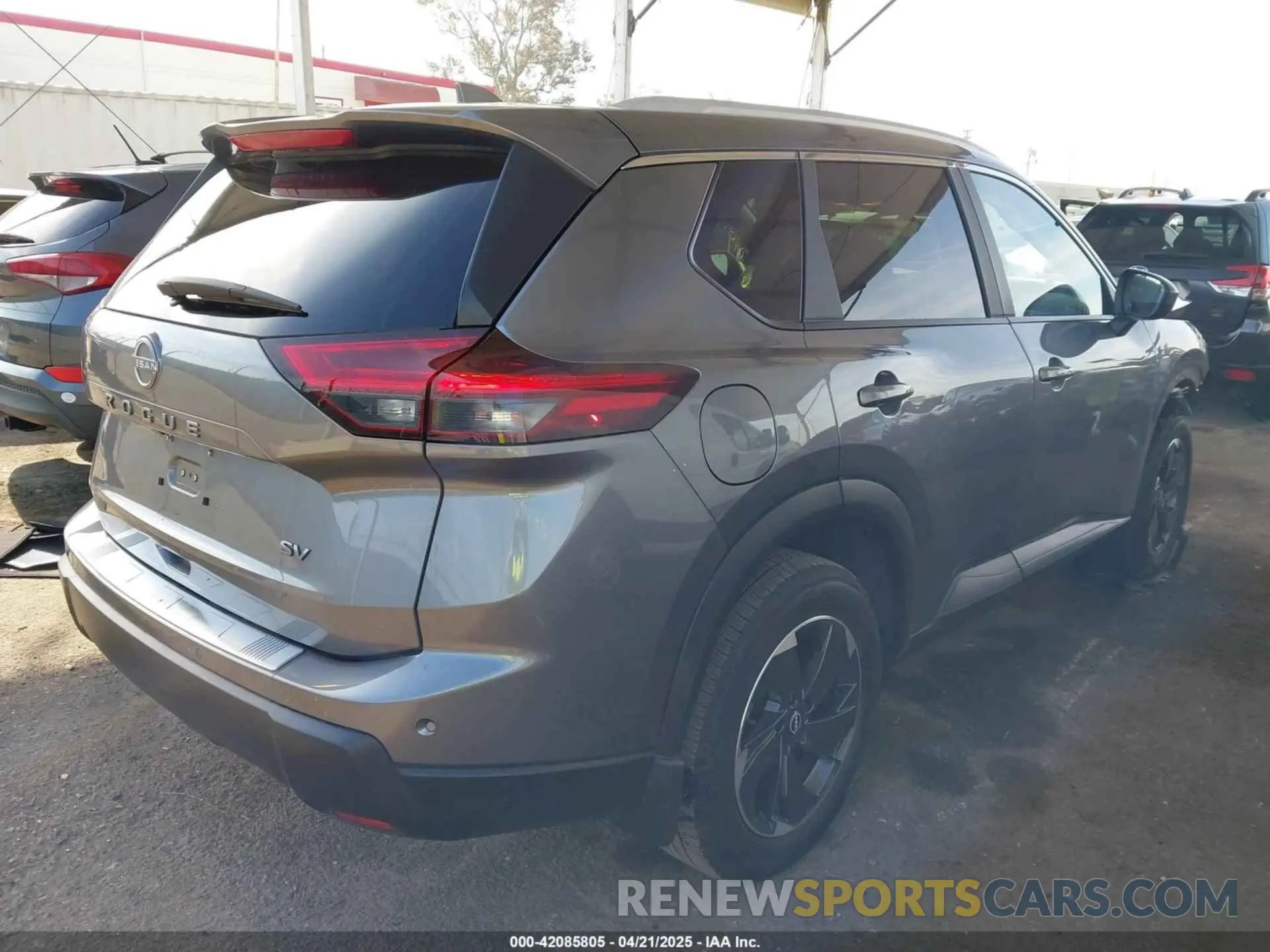 4 Photograph of a damaged car JN8BT3BA6RW353039 NISSAN ROGUE 2024