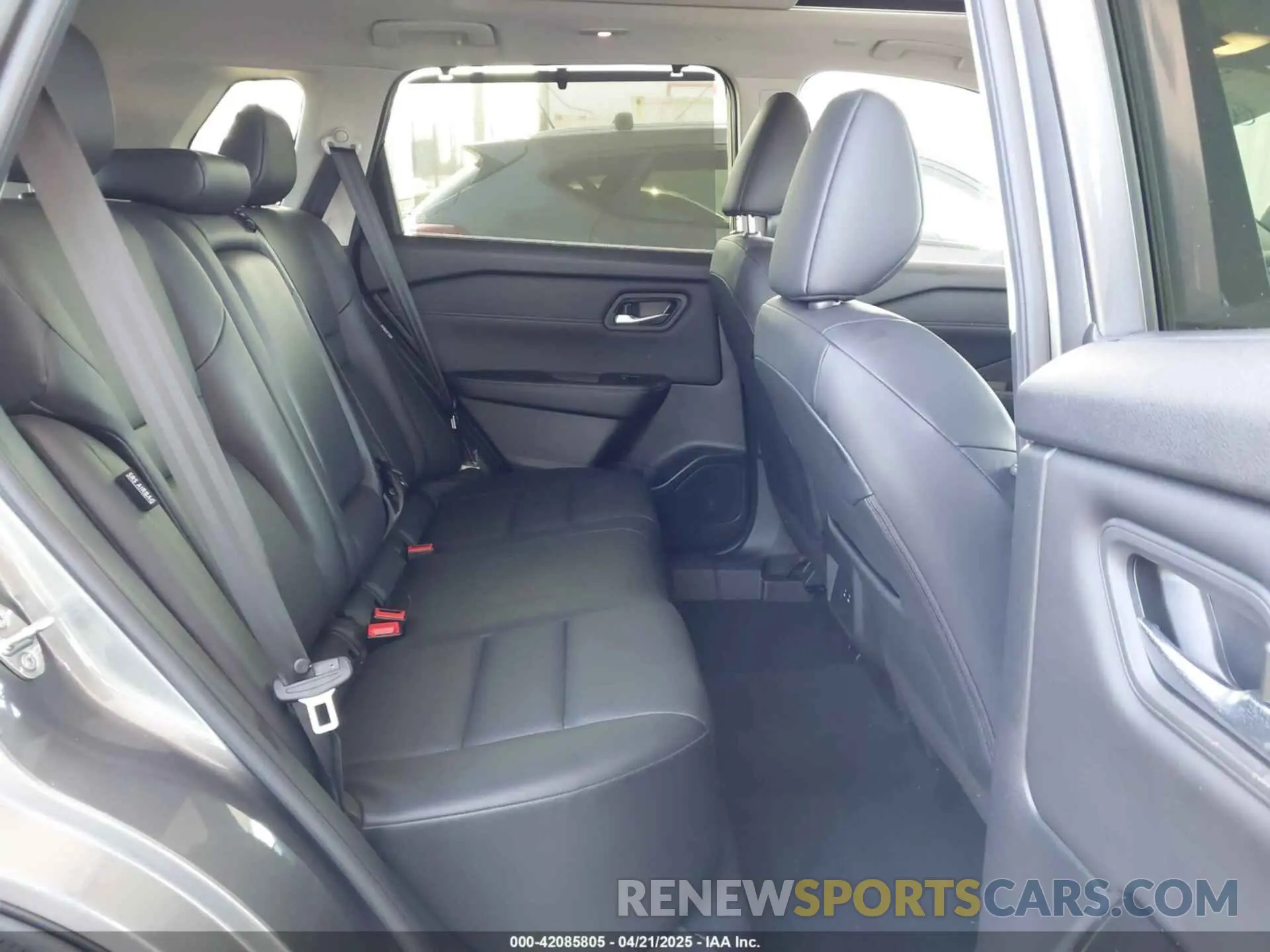 8 Photograph of a damaged car JN8BT3BA6RW353039 NISSAN ROGUE 2024
