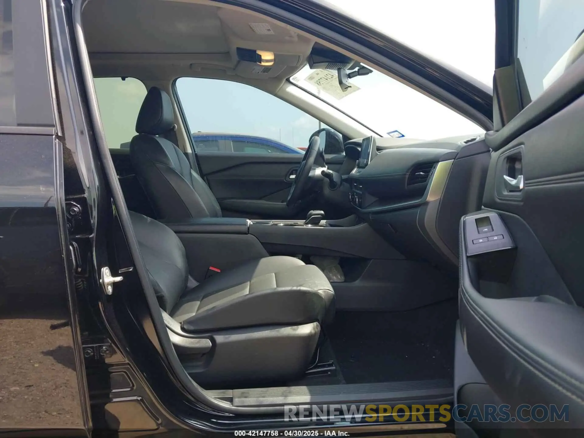 5 Photograph of a damaged car JN8BT3BA7RW352045 NISSAN ROGUE 2024