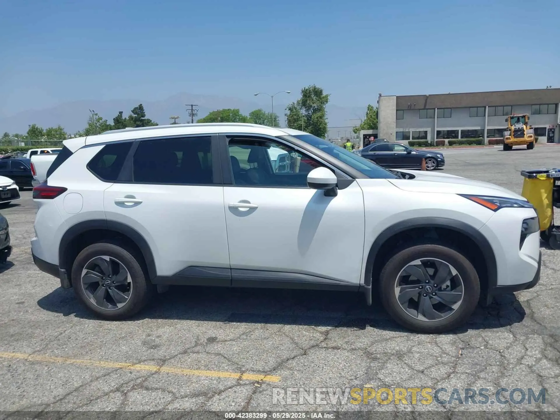 13 Photograph of a damaged car JN8BT3BA9RW360499 NISSAN ROGUE 2024