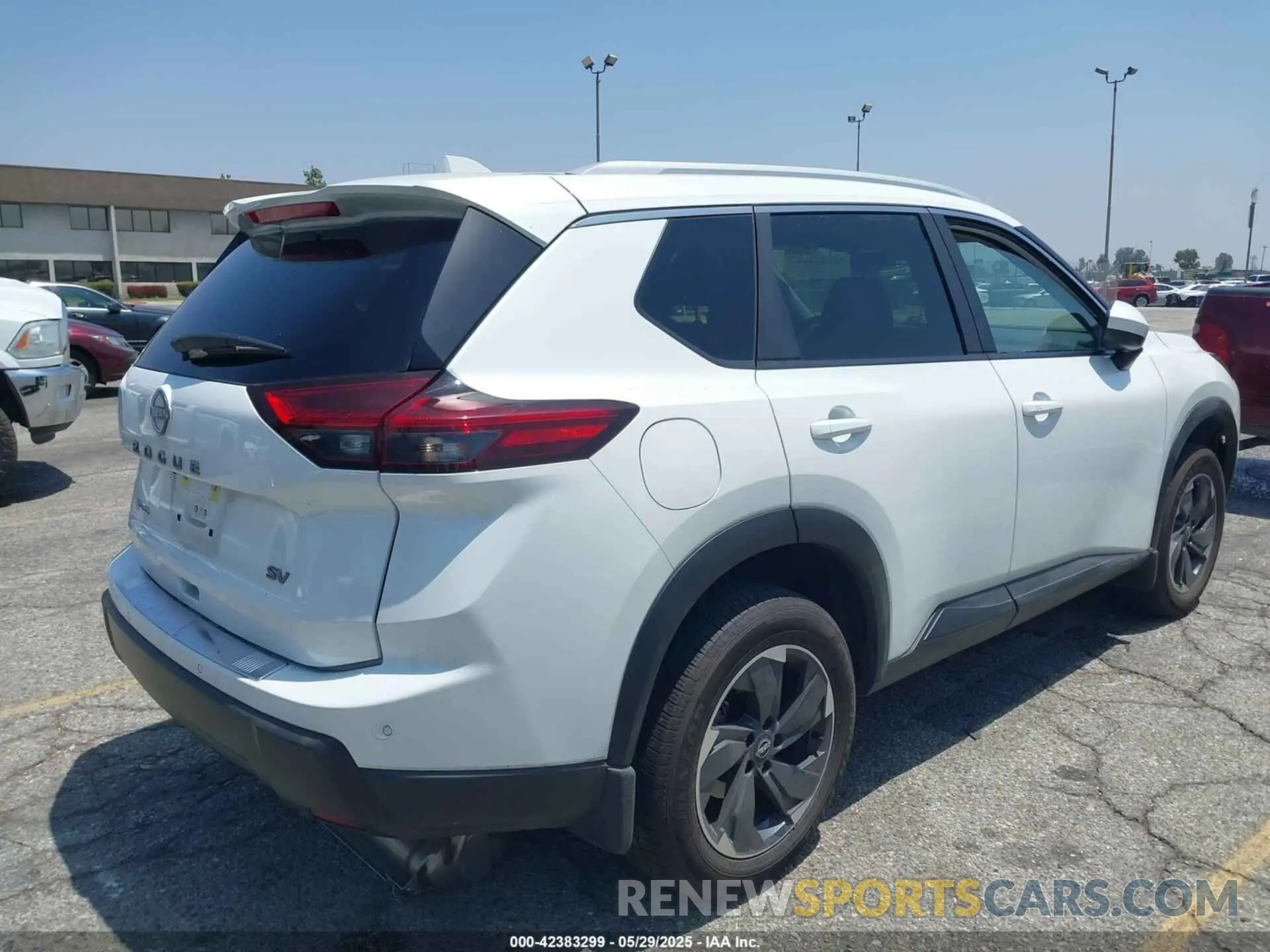 4 Photograph of a damaged car JN8BT3BA9RW360499 NISSAN ROGUE 2024