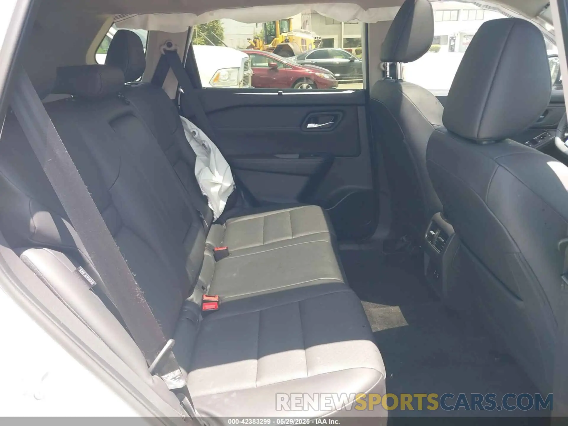 8 Photograph of a damaged car JN8BT3BA9RW360499 NISSAN ROGUE 2024