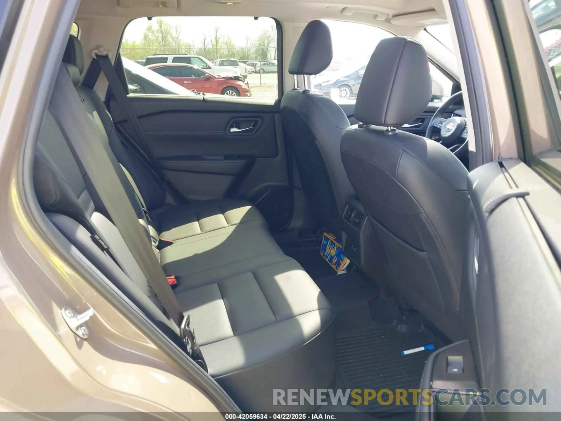 8 Фотография поврежденного автомобиля JN8BT3BB4RW171851 NISSAN ROGUE 2024