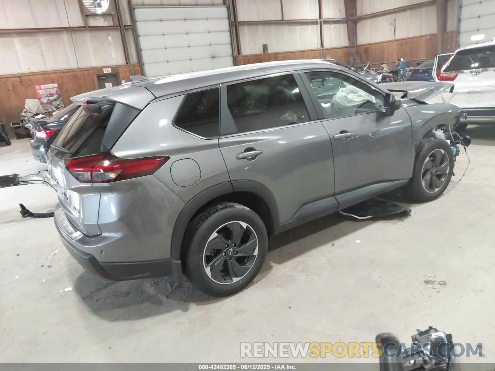 4 Photograph of a damaged car JN8BT3BB5RW176850 NISSAN ROGUE 2024