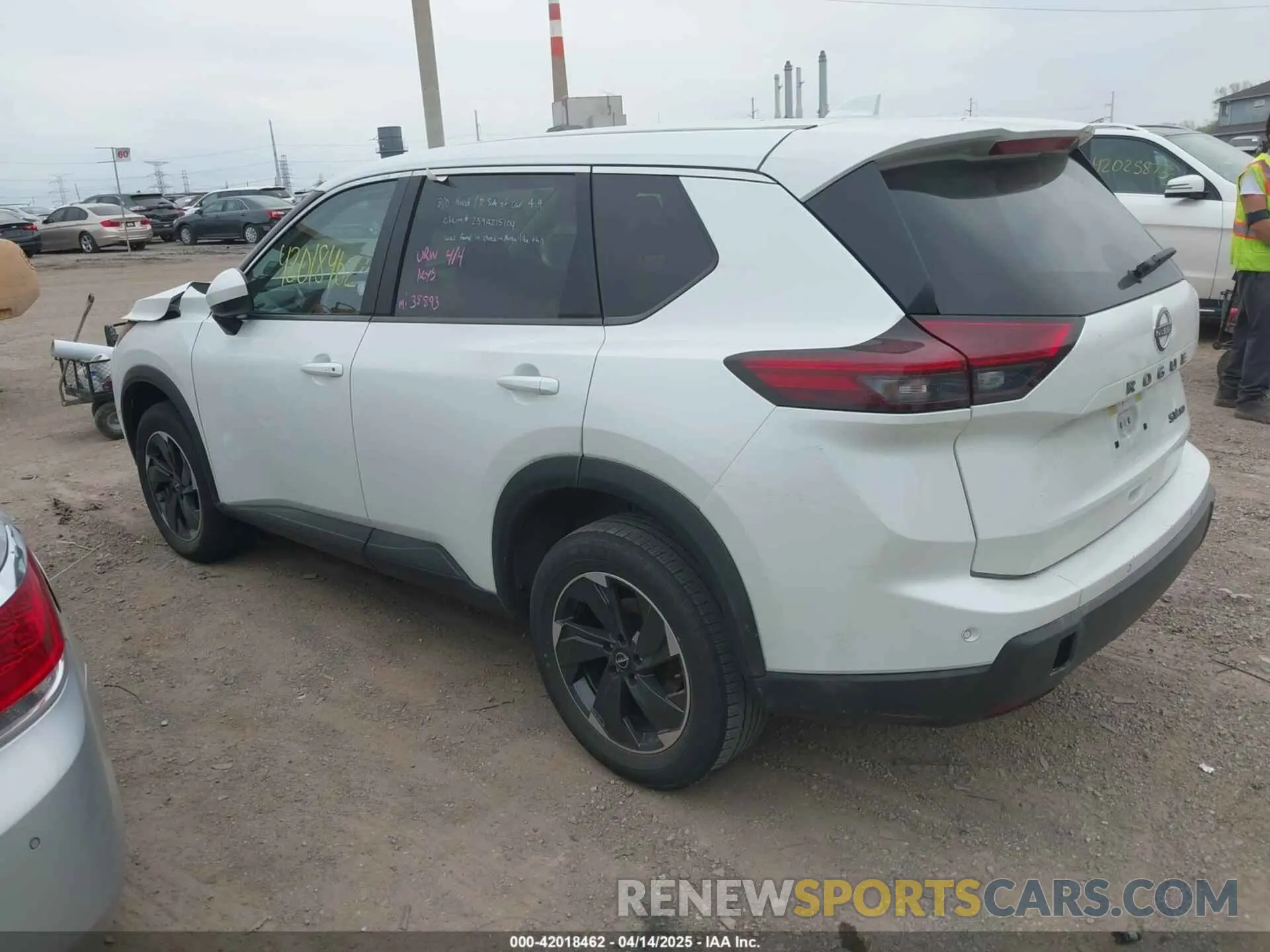 3 Photograph of a damaged car JN8BT3BB5RW424806 NISSAN ROGUE 2024