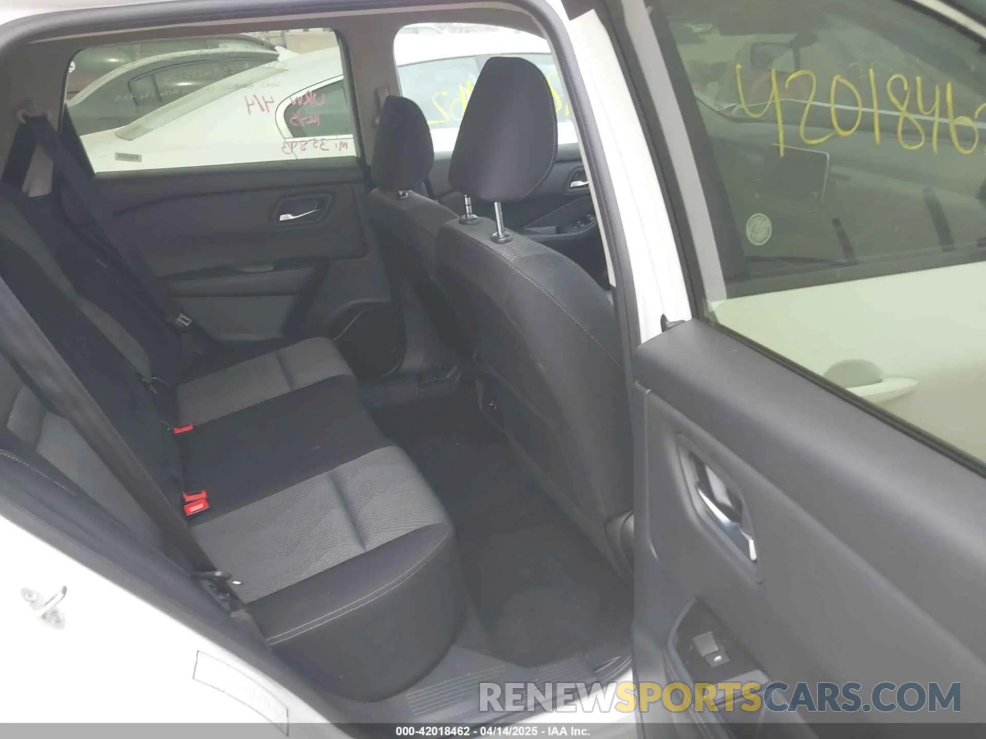 8 Photograph of a damaged car JN8BT3BB5RW424806 NISSAN ROGUE 2024