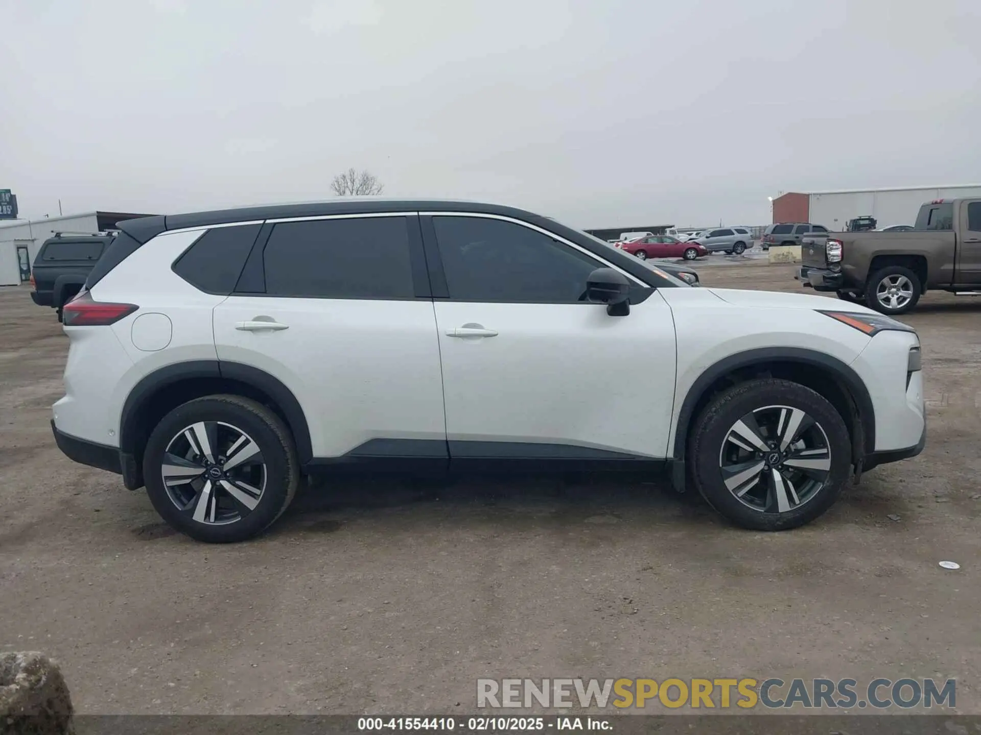 13 Photograph of a damaged car JN8BT3CA1RW003526 NISSAN ROGUE 2024
