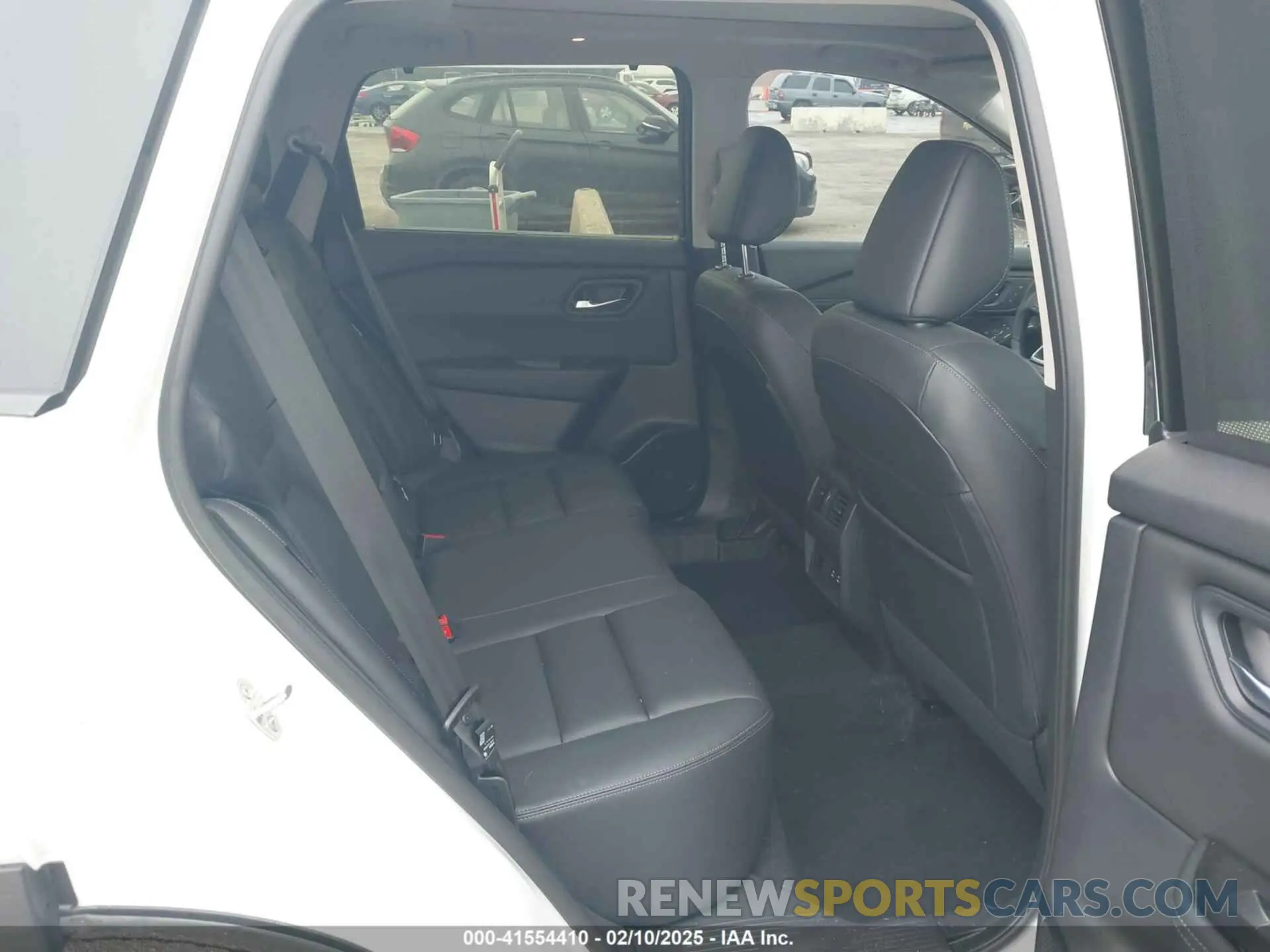 8 Photograph of a damaged car JN8BT3CA1RW003526 NISSAN ROGUE 2024