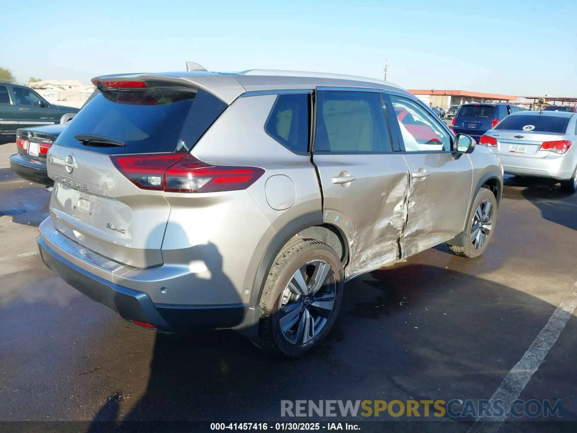 4 Фотография поврежденного автомобиля JN8BT3CB7RW440116 NISSAN ROGUE 2024