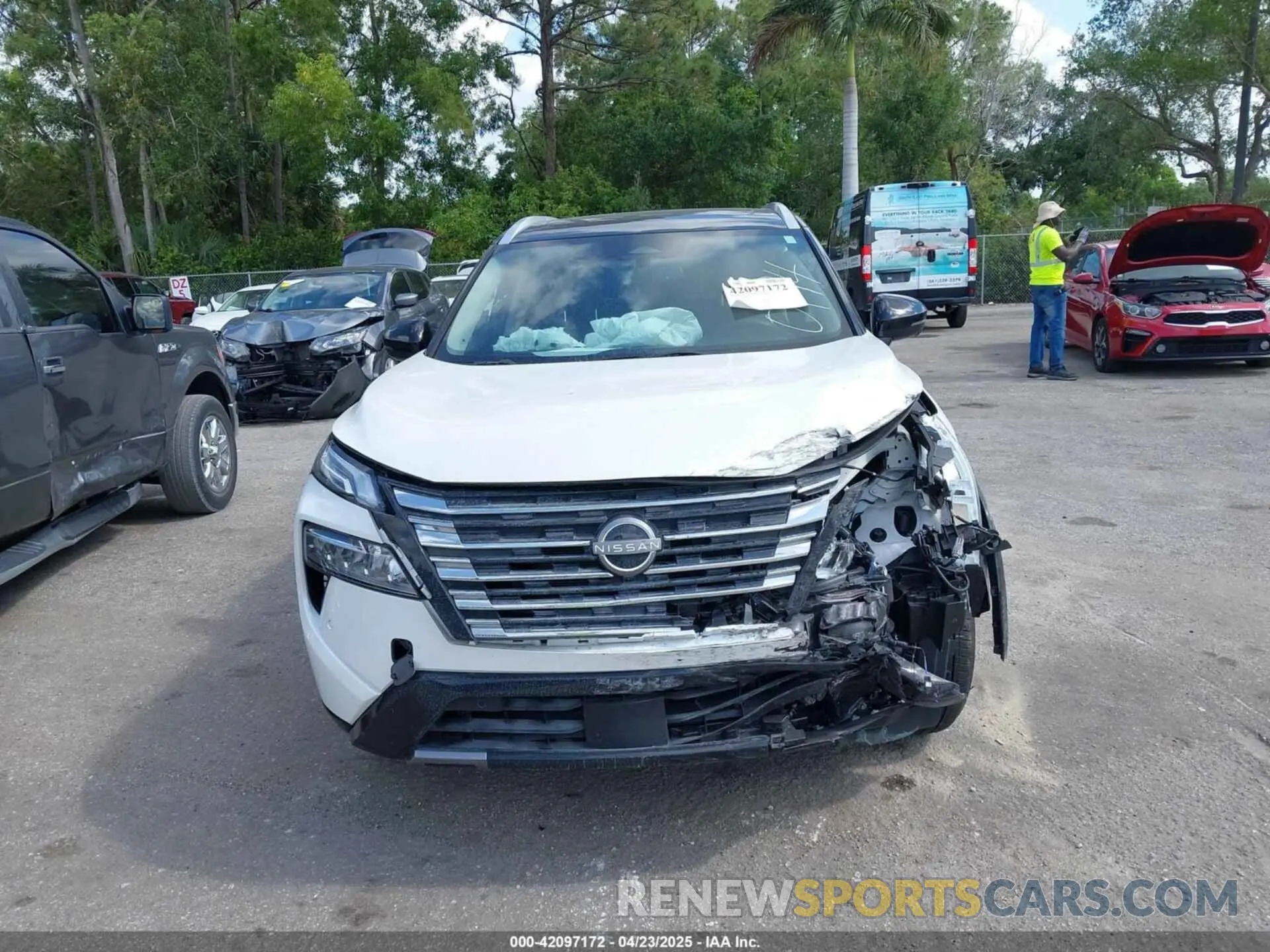 12 Фотография поврежденного автомобиля JN8BT3DC7RW070194 NISSAN ROGUE 2024