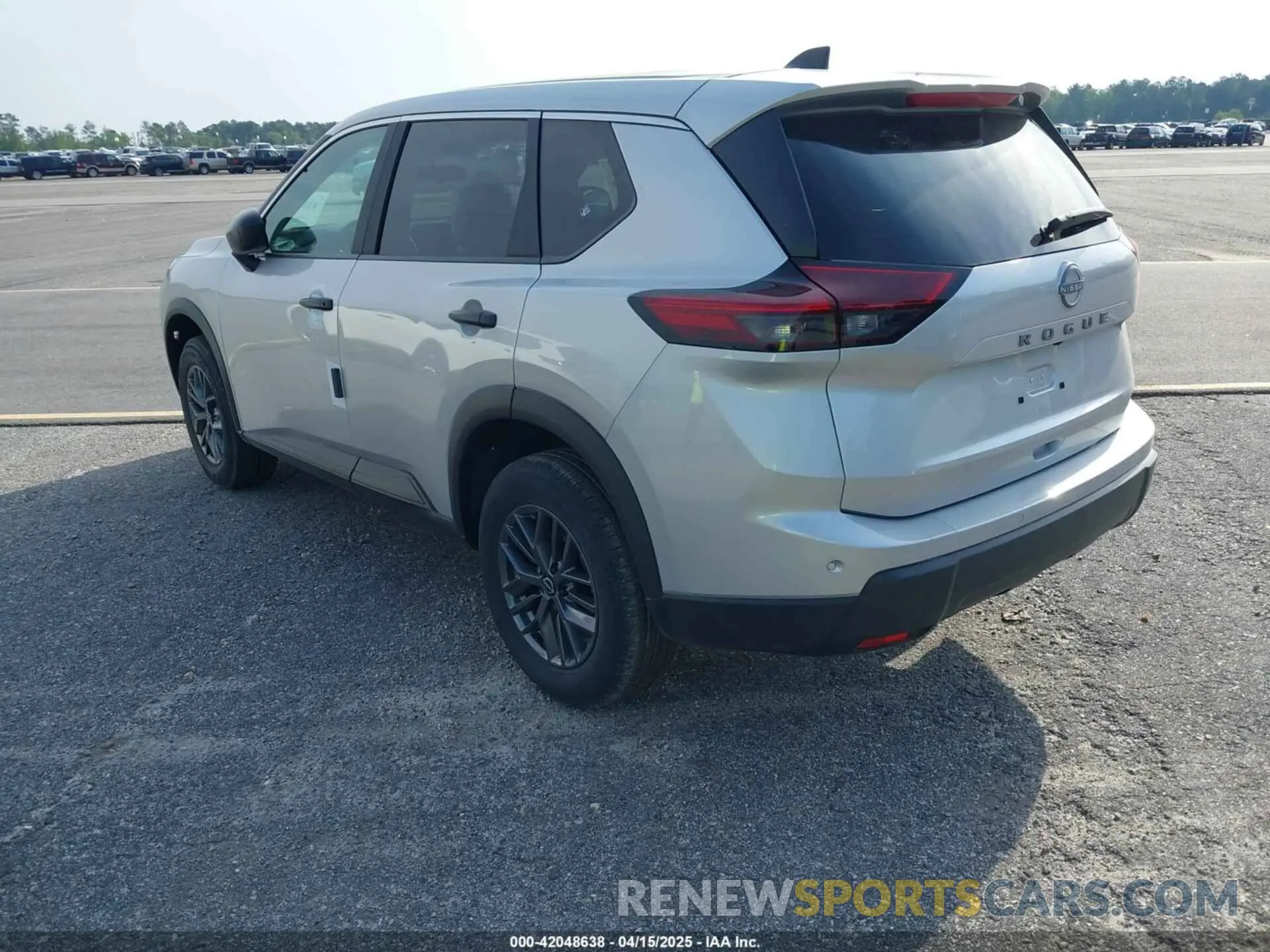 3 Фотография поврежденного автомобиля 5N1BT3AA3SC846015 NISSAN ROGUE 2025