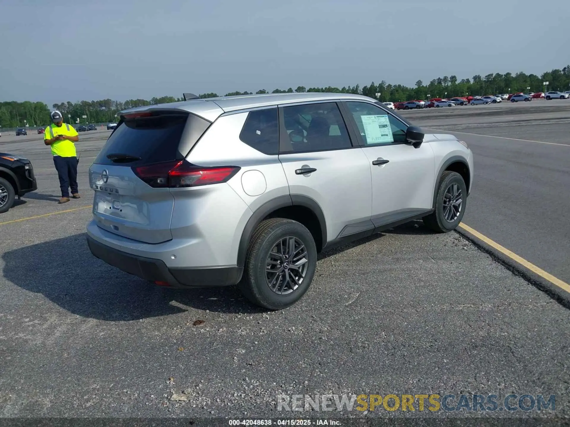 4 Фотография поврежденного автомобиля 5N1BT3AA3SC846015 NISSAN ROGUE 2025