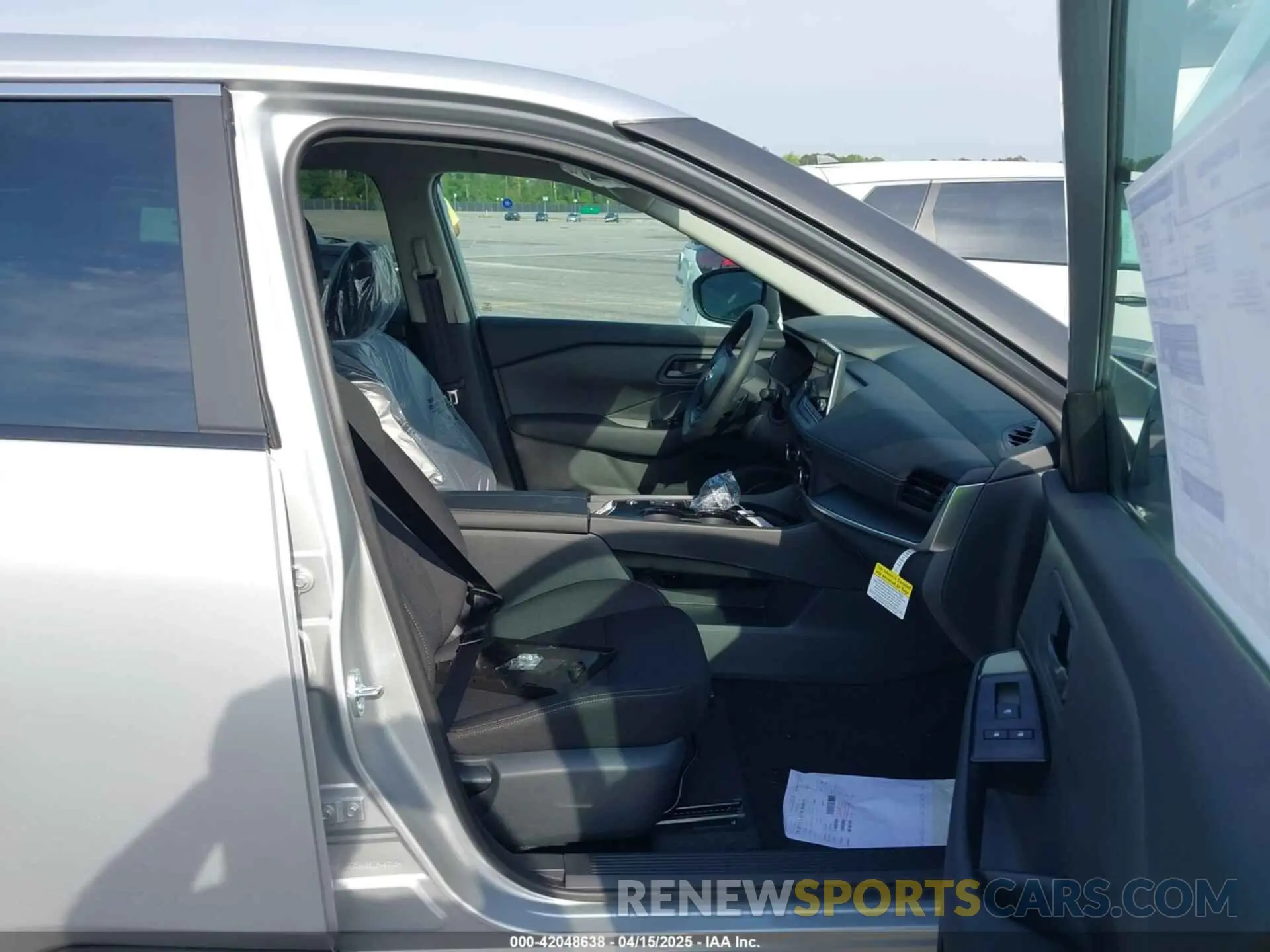 5 Фотография поврежденного автомобиля 5N1BT3AA3SC846015 NISSAN ROGUE 2025