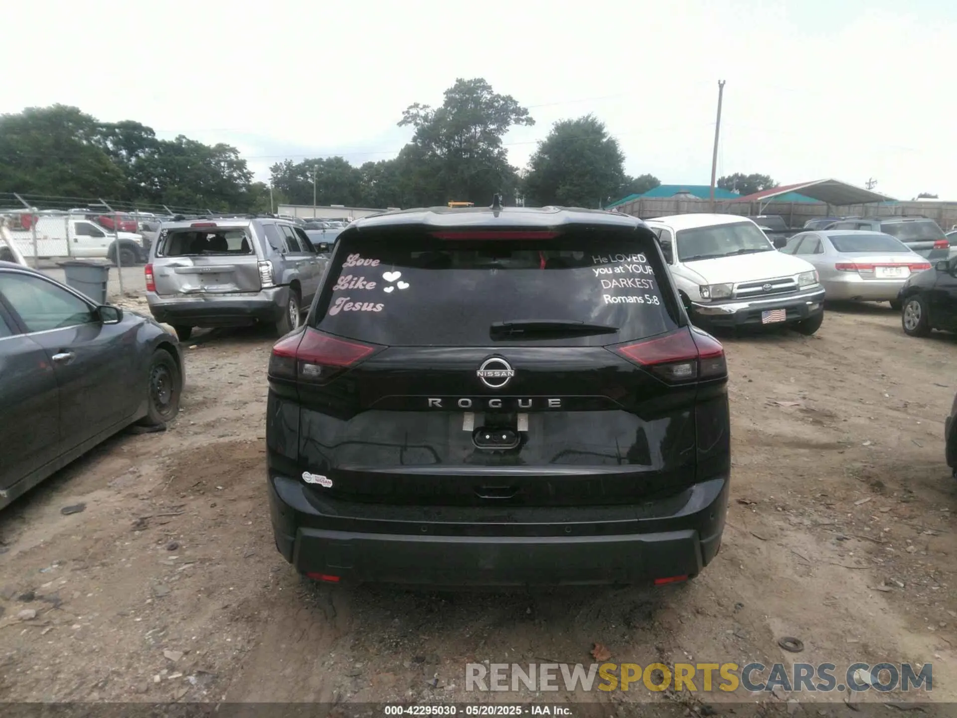 16 Photograph of a damaged car 5N1BT3AAXSC770972 NISSAN ROGUE 2025