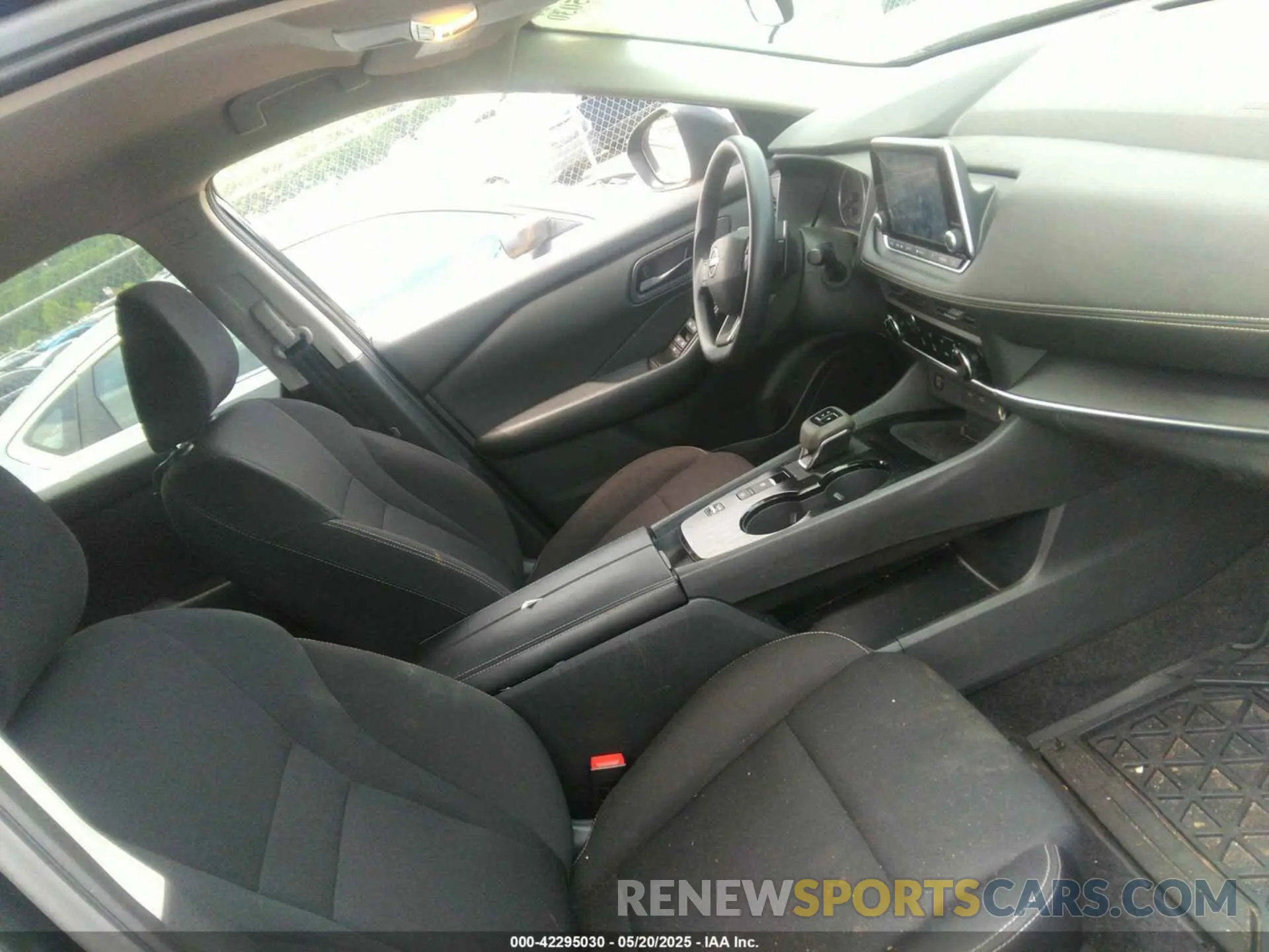 5 Photograph of a damaged car 5N1BT3AAXSC770972 NISSAN ROGUE 2025
