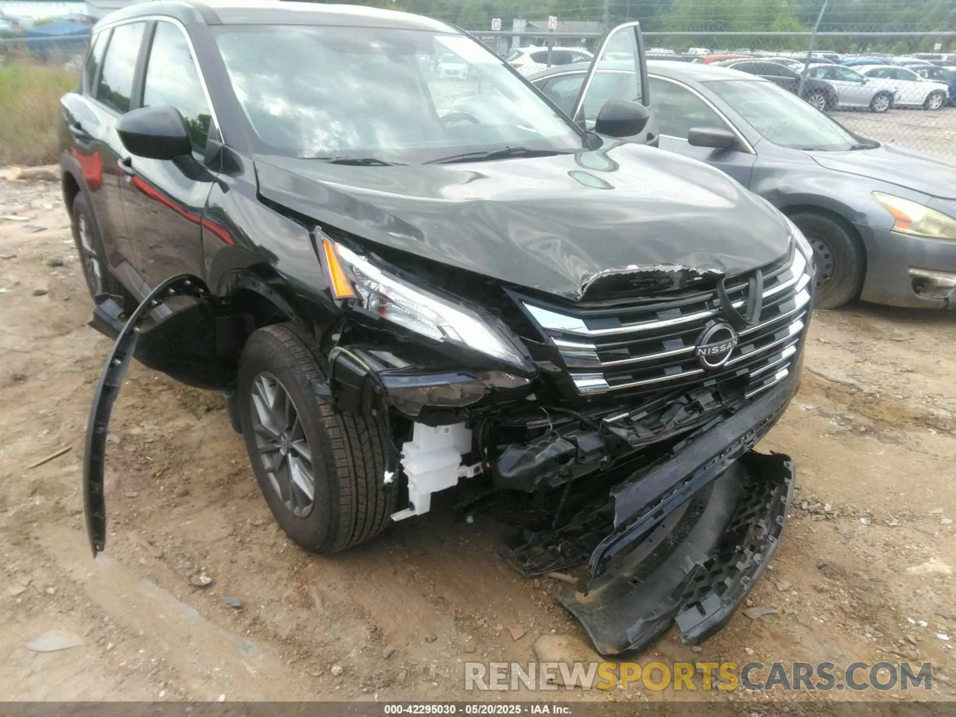 6 Photograph of a damaged car 5N1BT3AAXSC770972 NISSAN ROGUE 2025