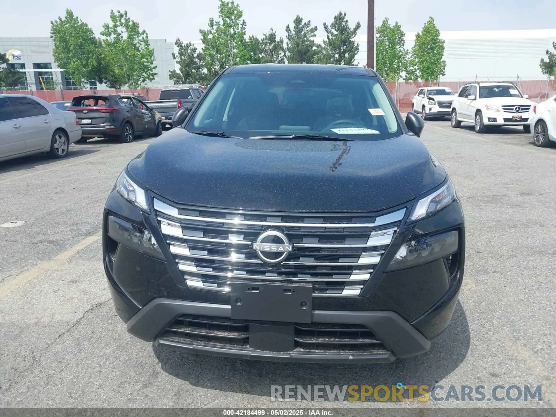 12 Photograph of a damaged car 5N1BT3AB3SC850039 NISSAN ROGUE 2025